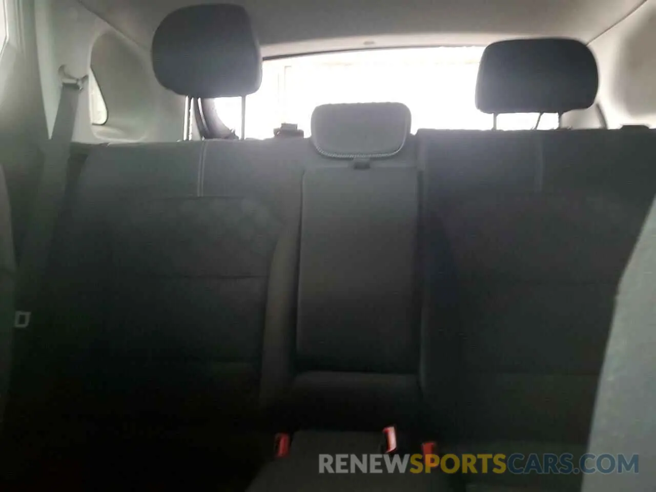 10 Photograph of a damaged car KNDCB3LC0N5548041 KIA NIRO 2022