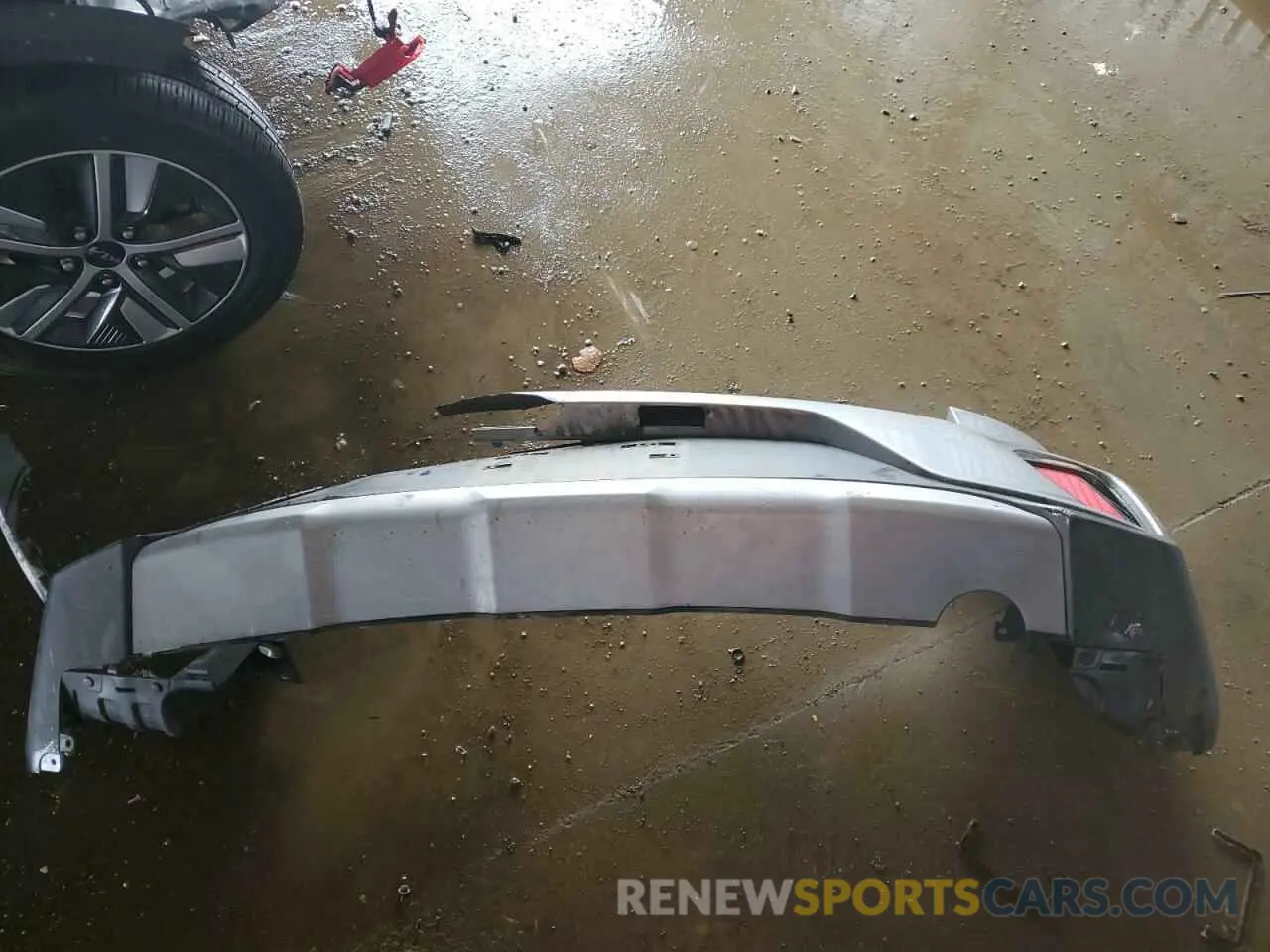 13 Photograph of a damaged car KNDCB3LC0N5548041 KIA NIRO 2022