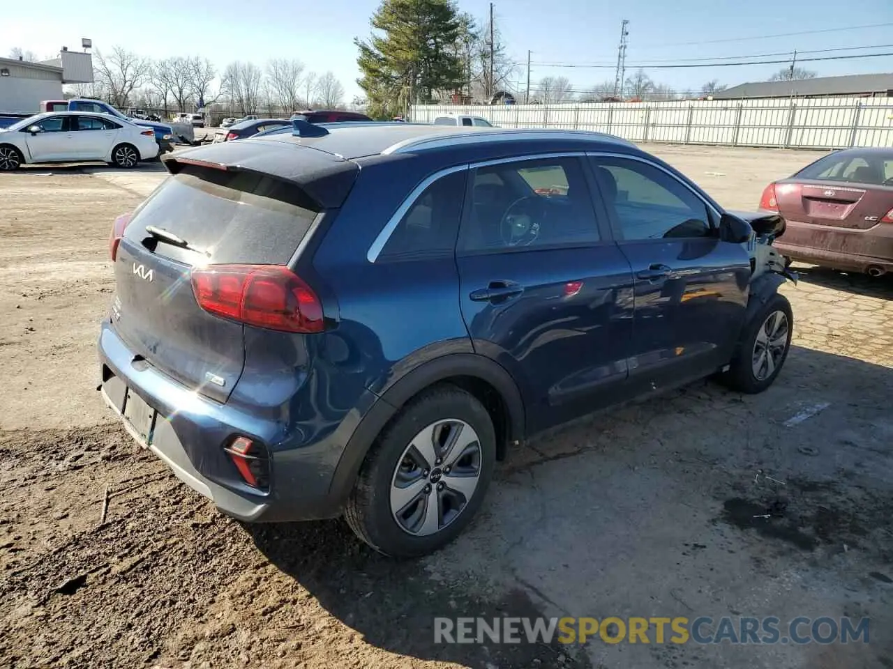 3 Photograph of a damaged car KNDCB3LC1N5532916 KIA NIRO 2022