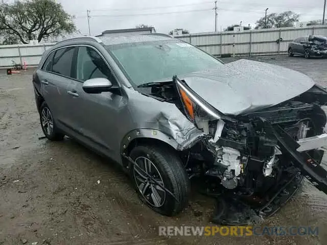 11 Photograph of a damaged car KNDCB3LC1N5541356 KIA NIRO 2022