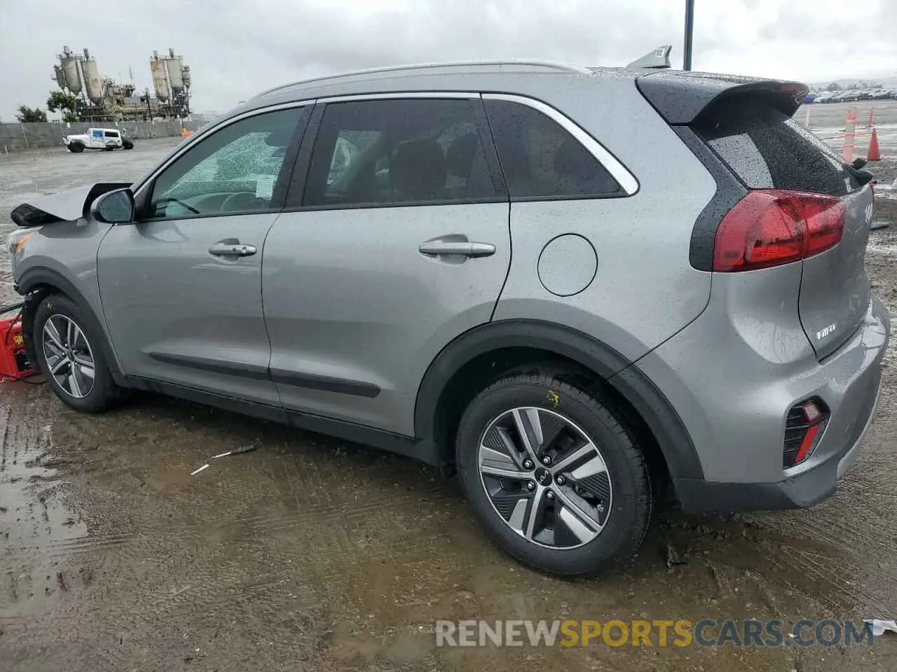 2 Photograph of a damaged car KNDCB3LC1N5541356 KIA NIRO 2022