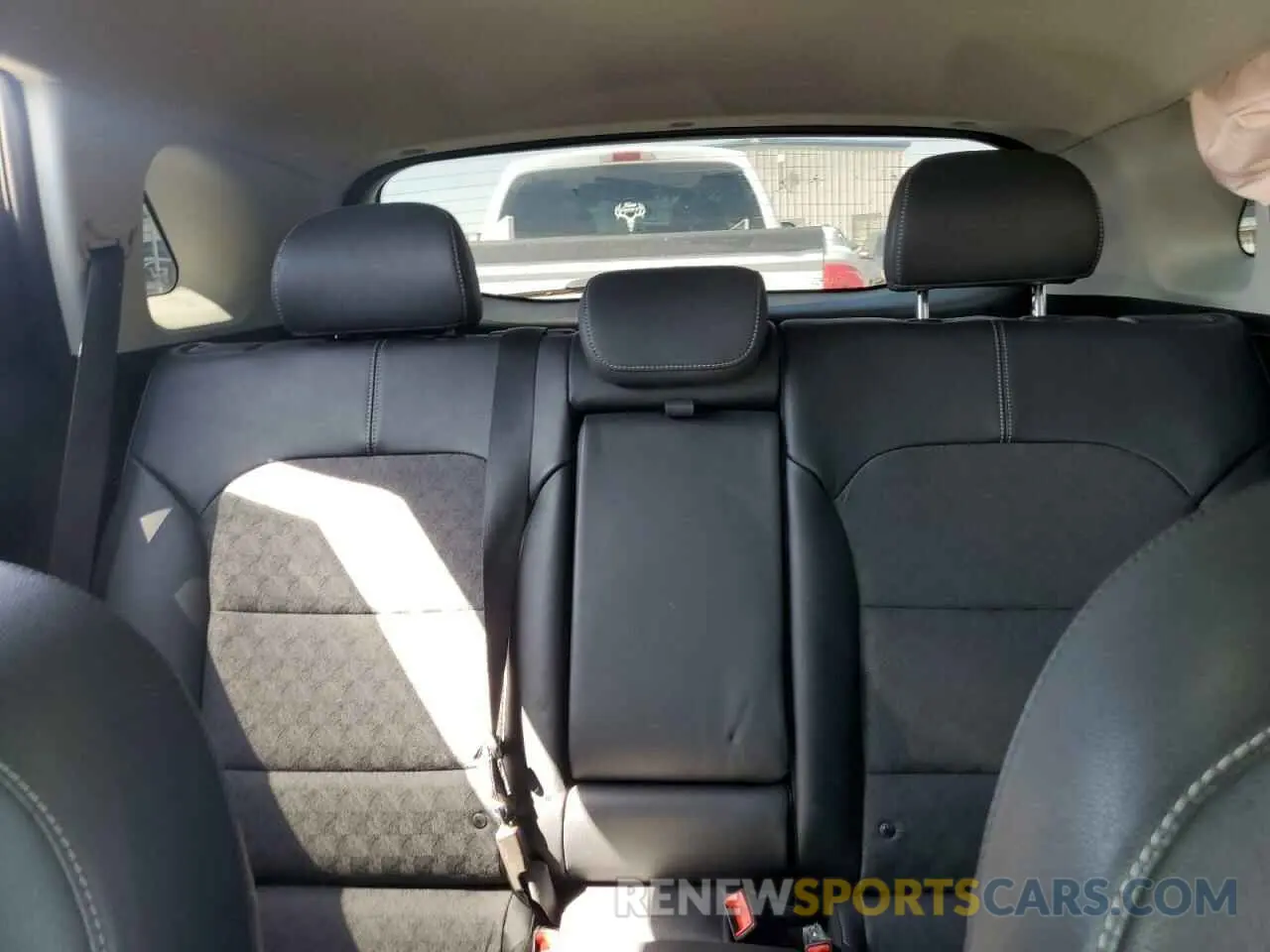 10 Photograph of a damaged car KNDCB3LC2N5549594 KIA NIRO 2022