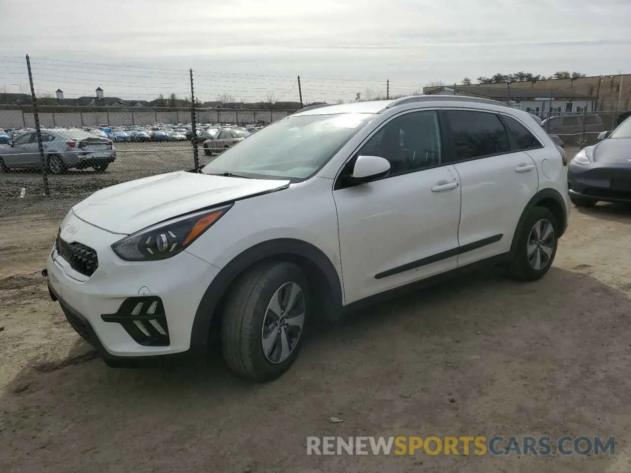 1 Photograph of a damaged car KNDCB3LC3N5510061 KIA NIRO 2022