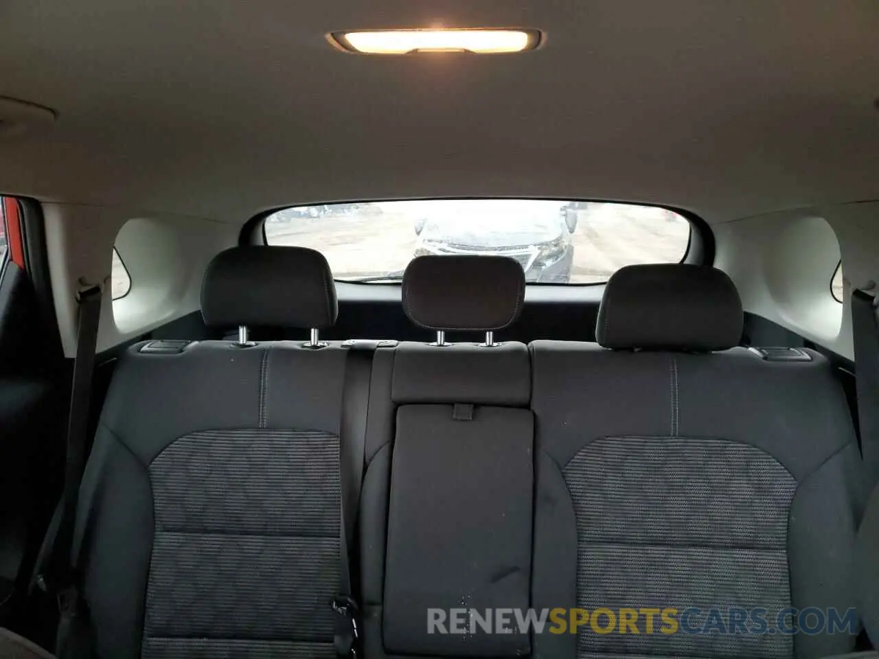 10 Photograph of a damaged car KNDCB3LC4N5509498 KIA NIRO 2022