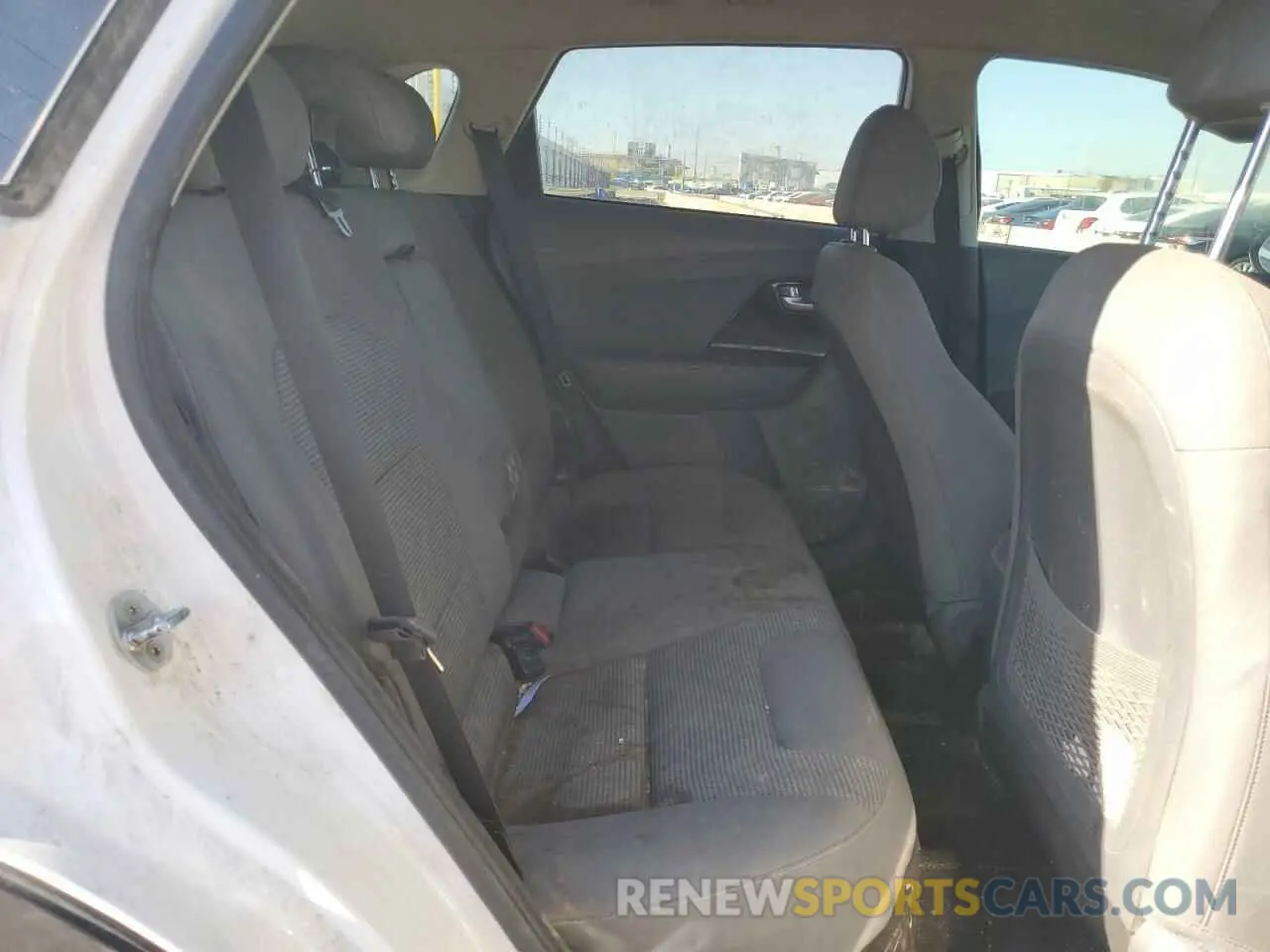 10 Photograph of a damaged car KNDCB3LC4N5549418 KIA NIRO 2022