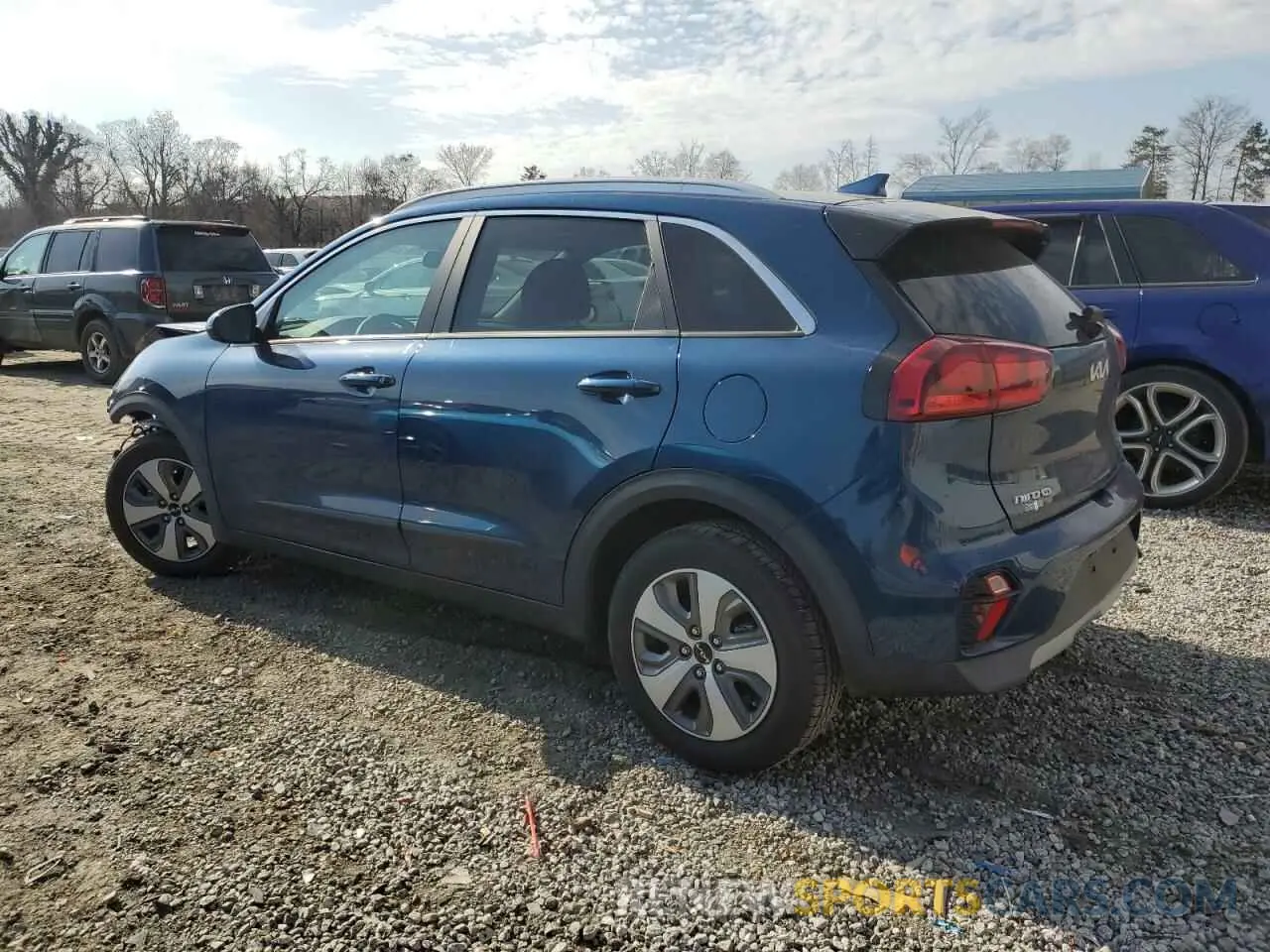 2 Photograph of a damaged car KNDCB3LC5N5539268 KIA NIRO 2022