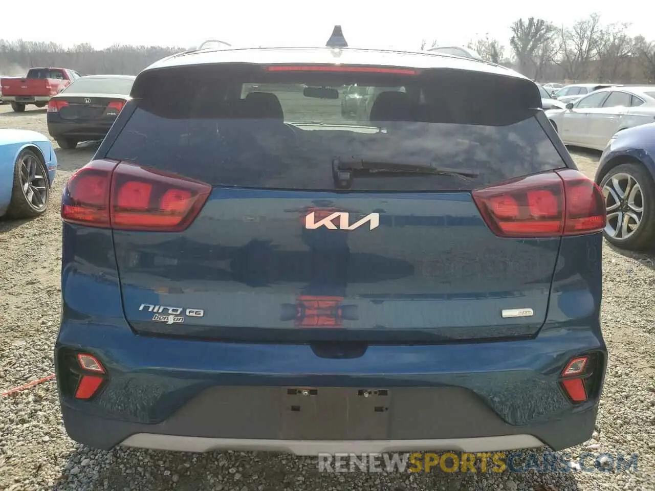 6 Photograph of a damaged car KNDCB3LC5N5539268 KIA NIRO 2022