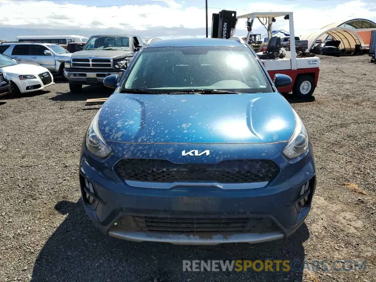 5 Photograph of a damaged car KNDCB3LC6N5500771 KIA NIRO 2022