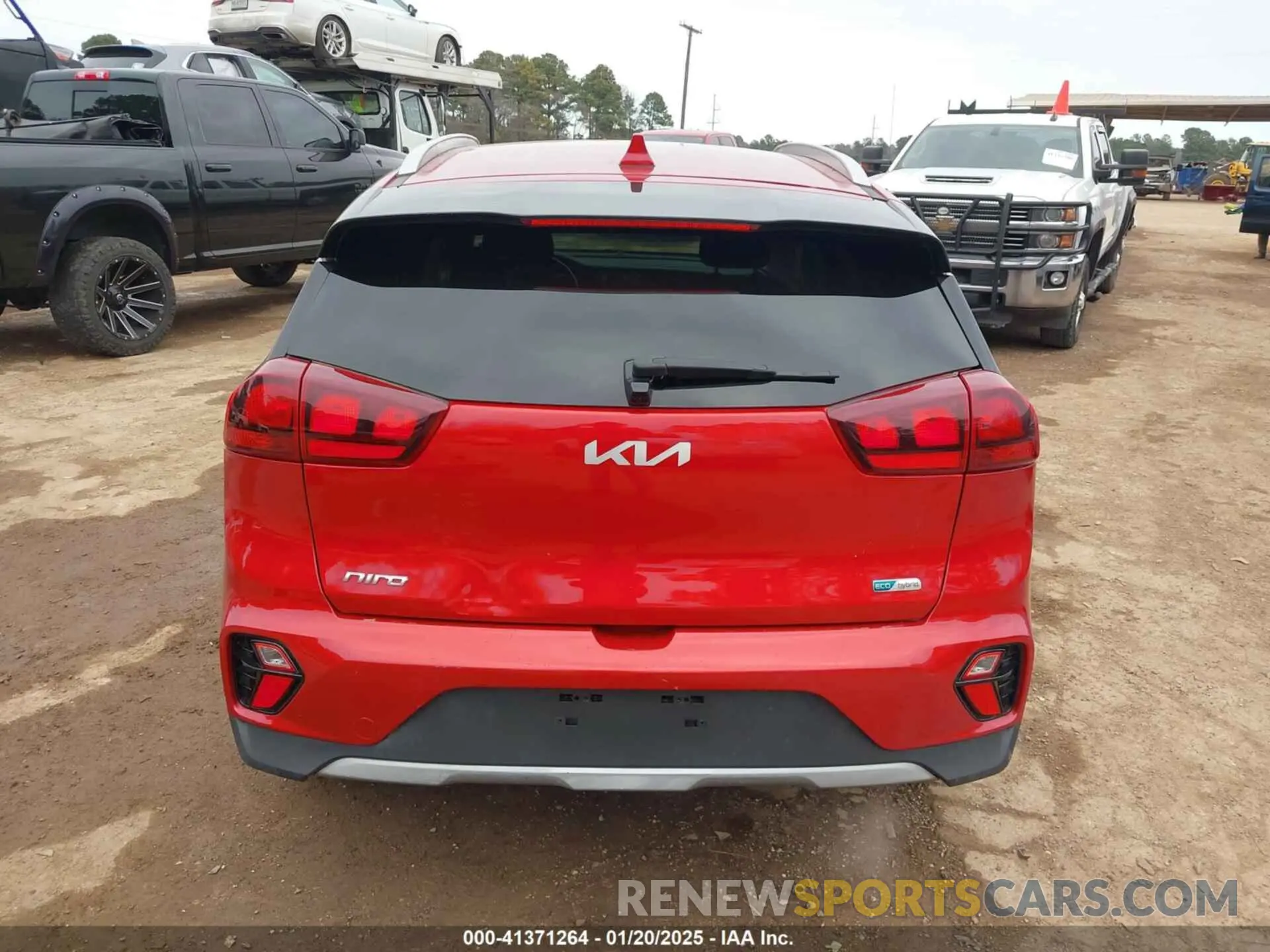 16 Photograph of a damaged car KNDCB3LC6N5524603 KIA NIRO 2022