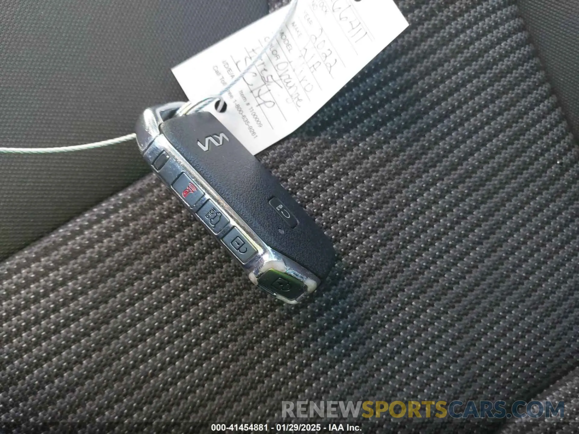 11 Photograph of a damaged car KNDCB3LC6N5539960 KIA NIRO 2022
