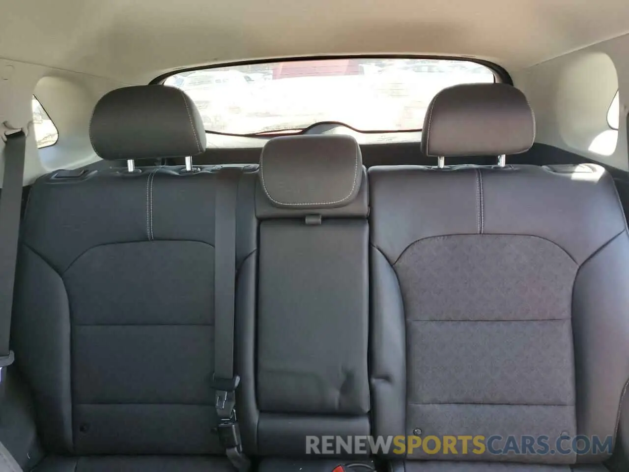 10 Photograph of a damaged car KNDCB3LC7N5498674 KIA NIRO 2022