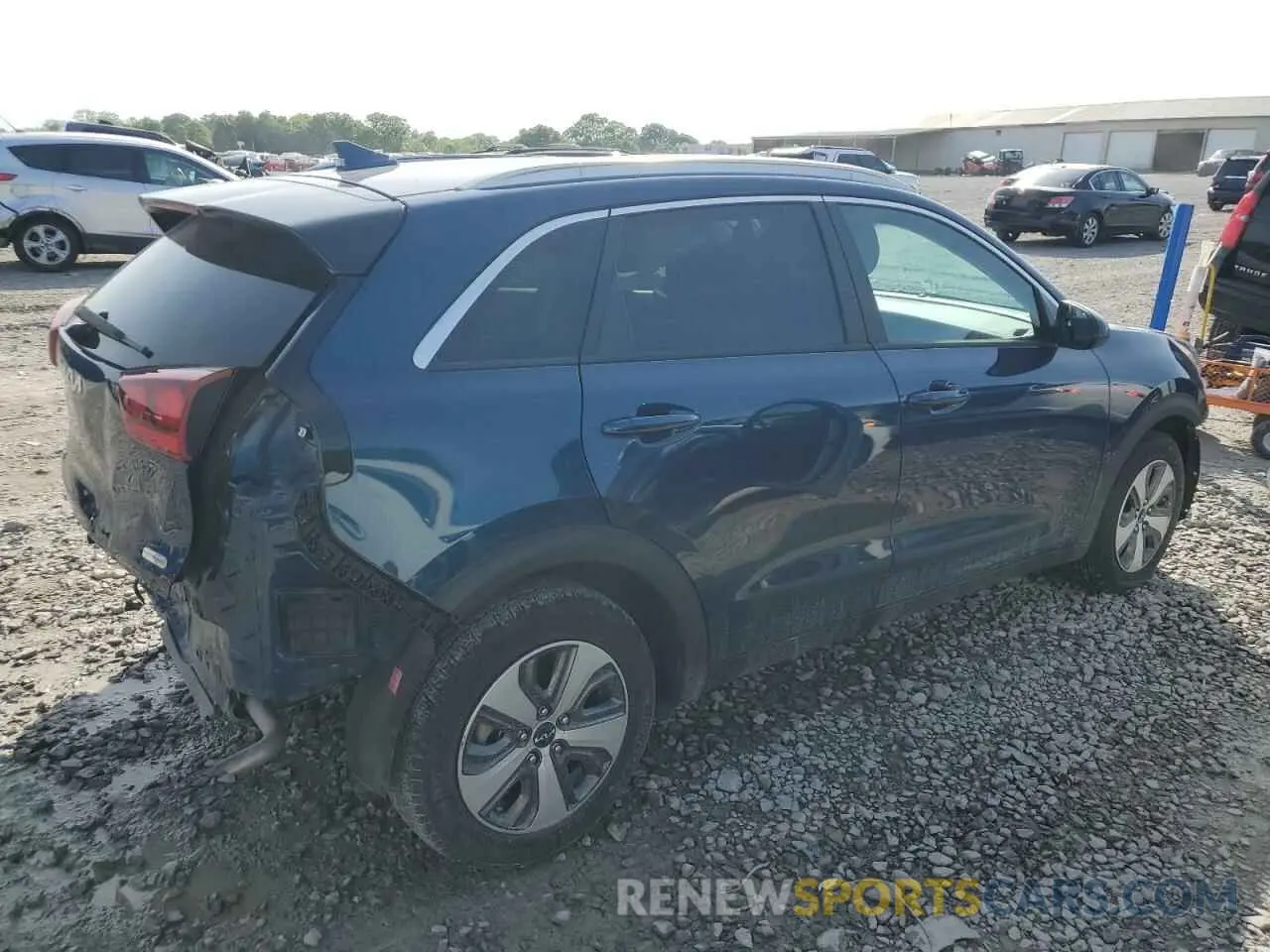 3 Photograph of a damaged car KNDCB3LC7N5532550 KIA NIRO 2022