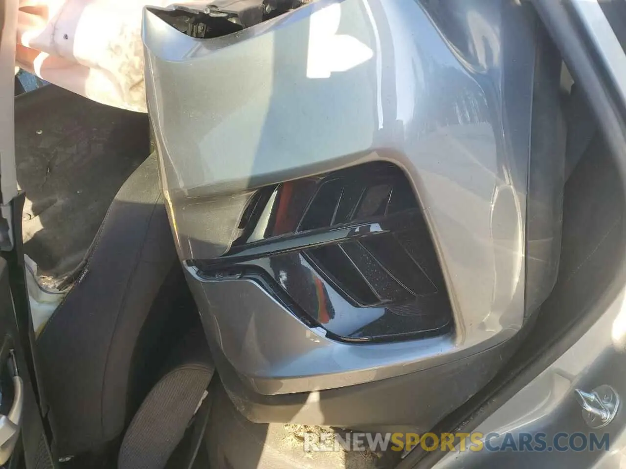11 Photograph of a damaged car KNDCB3LC7N5539580 KIA NIRO 2022