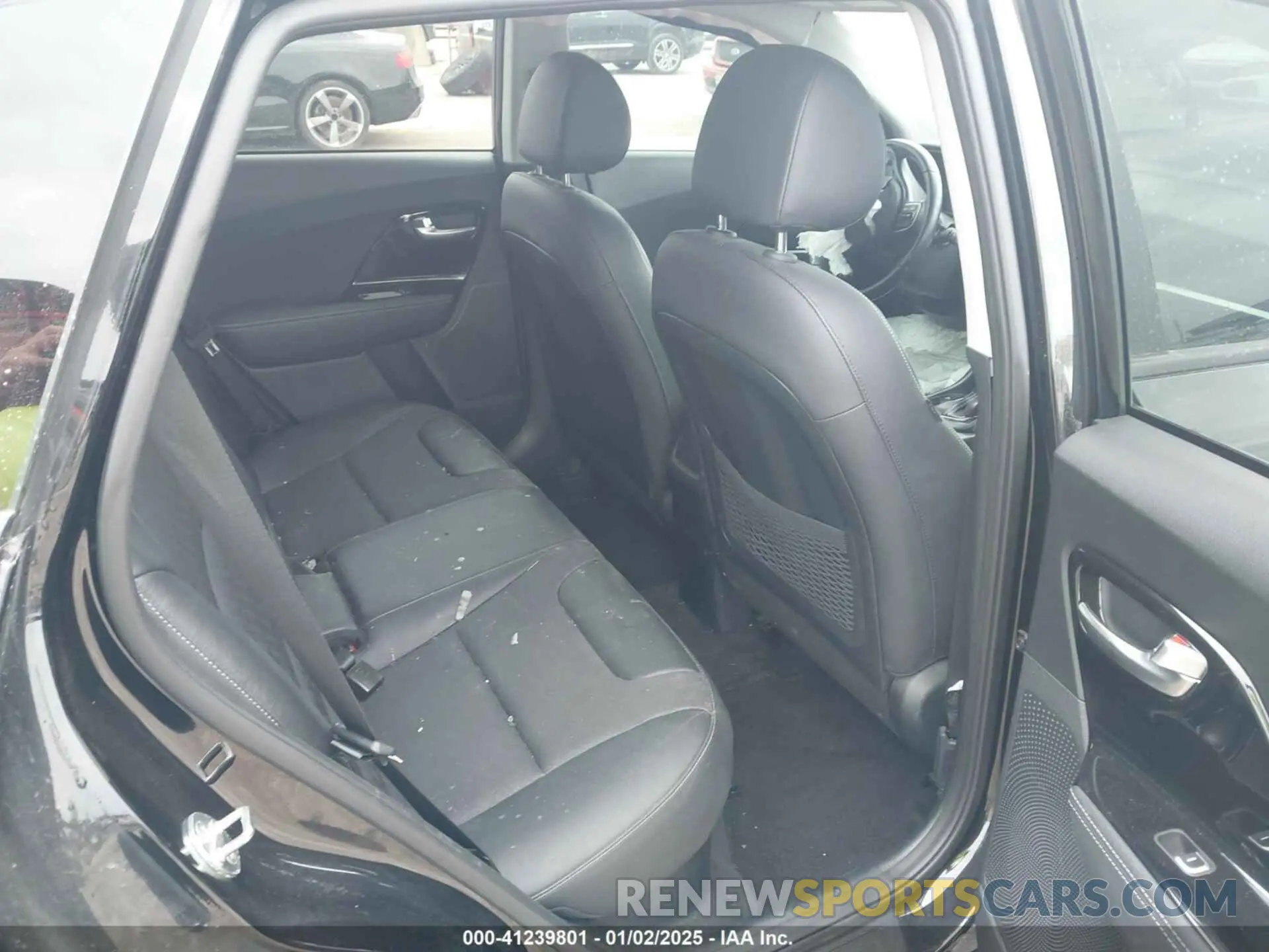 8 Photograph of a damaged car KNDCB3LC9N5501400 KIA NIRO 2022
