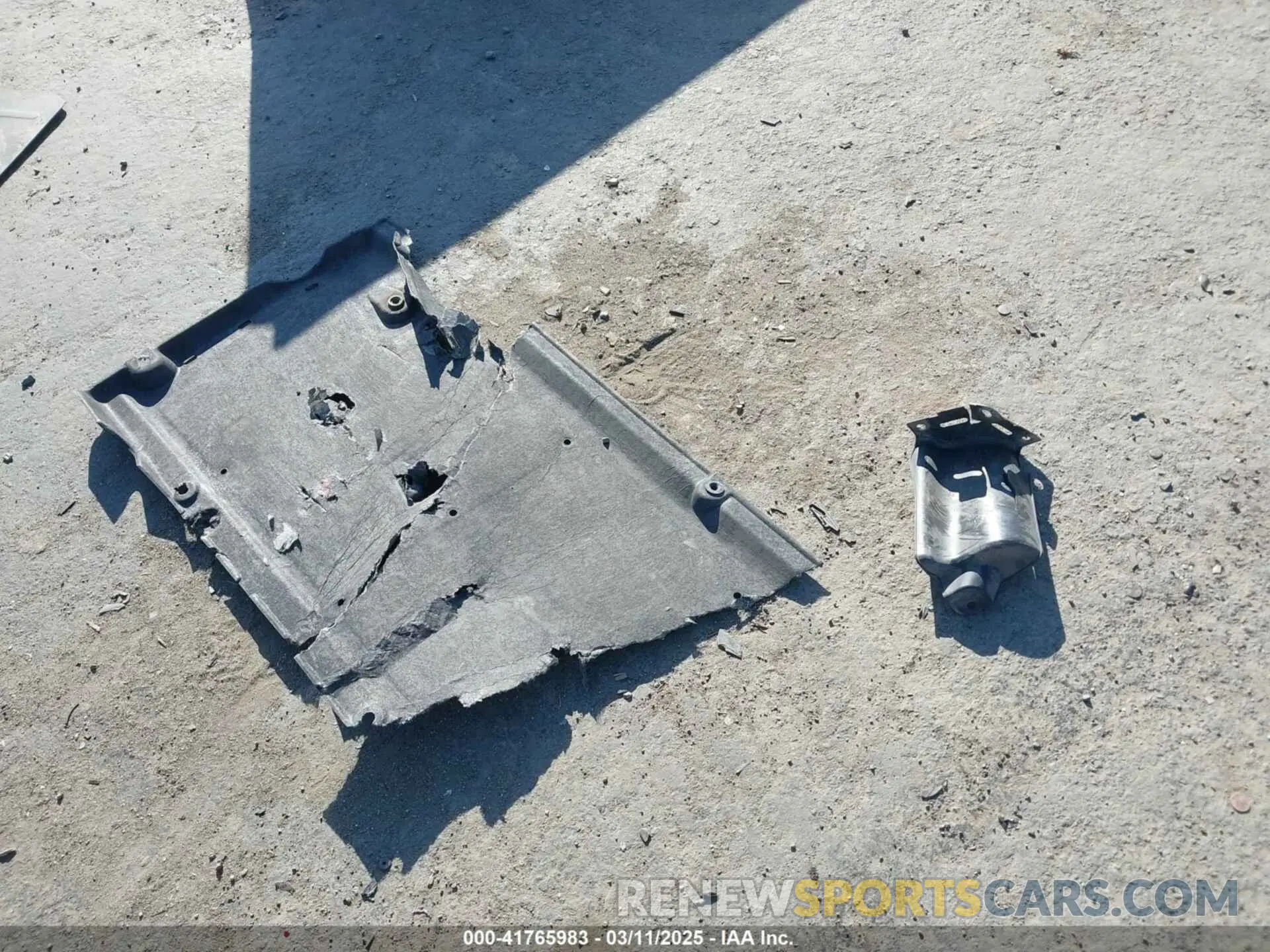 12 Photograph of a damaged car KNDCB3LC9N5541086 KIA NIRO 2022
