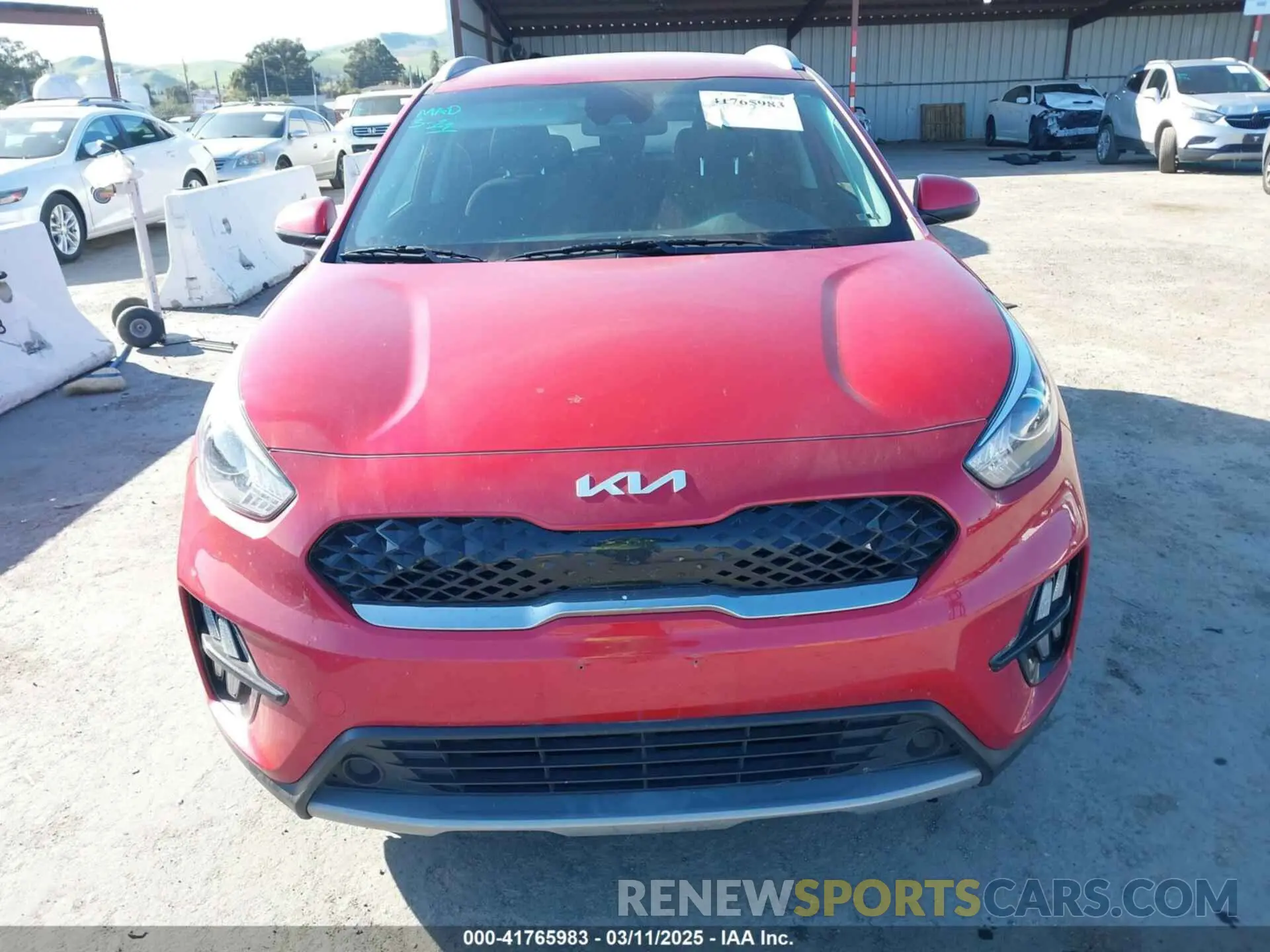 13 Photograph of a damaged car KNDCB3LC9N5541086 KIA NIRO 2022