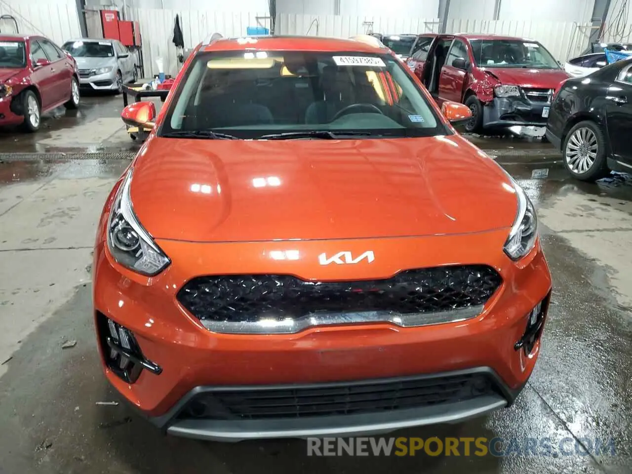 5 Photograph of a damaged car KNDCB3LC9N5545669 KIA NIRO 2022
