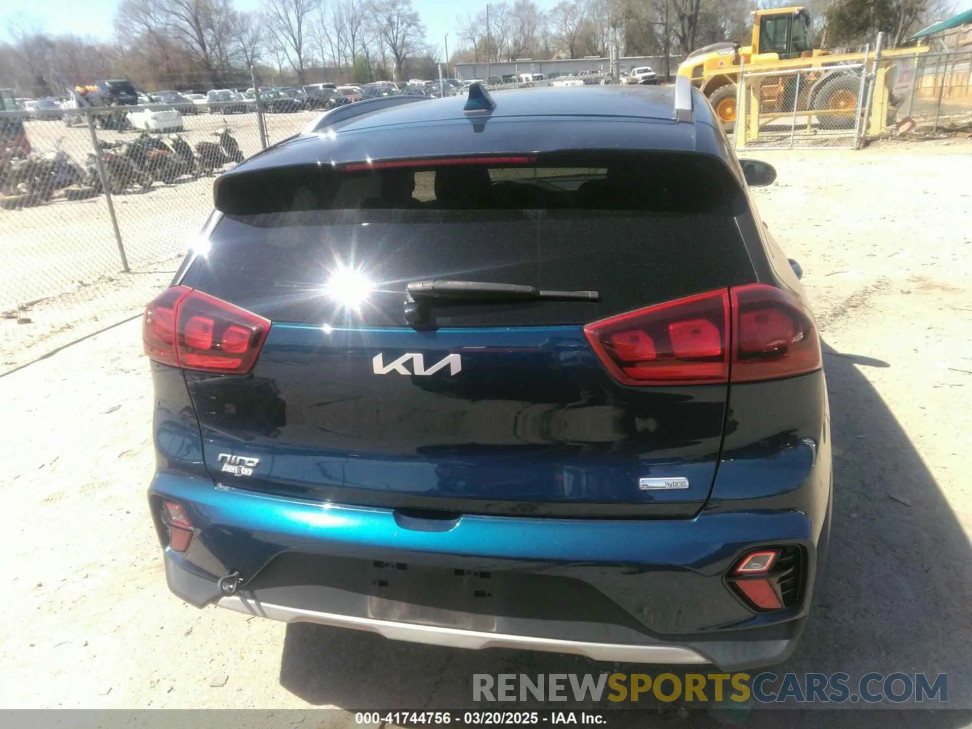 16 Photograph of a damaged car KNDCB3LCXN5510994 KIA NIRO 2022
