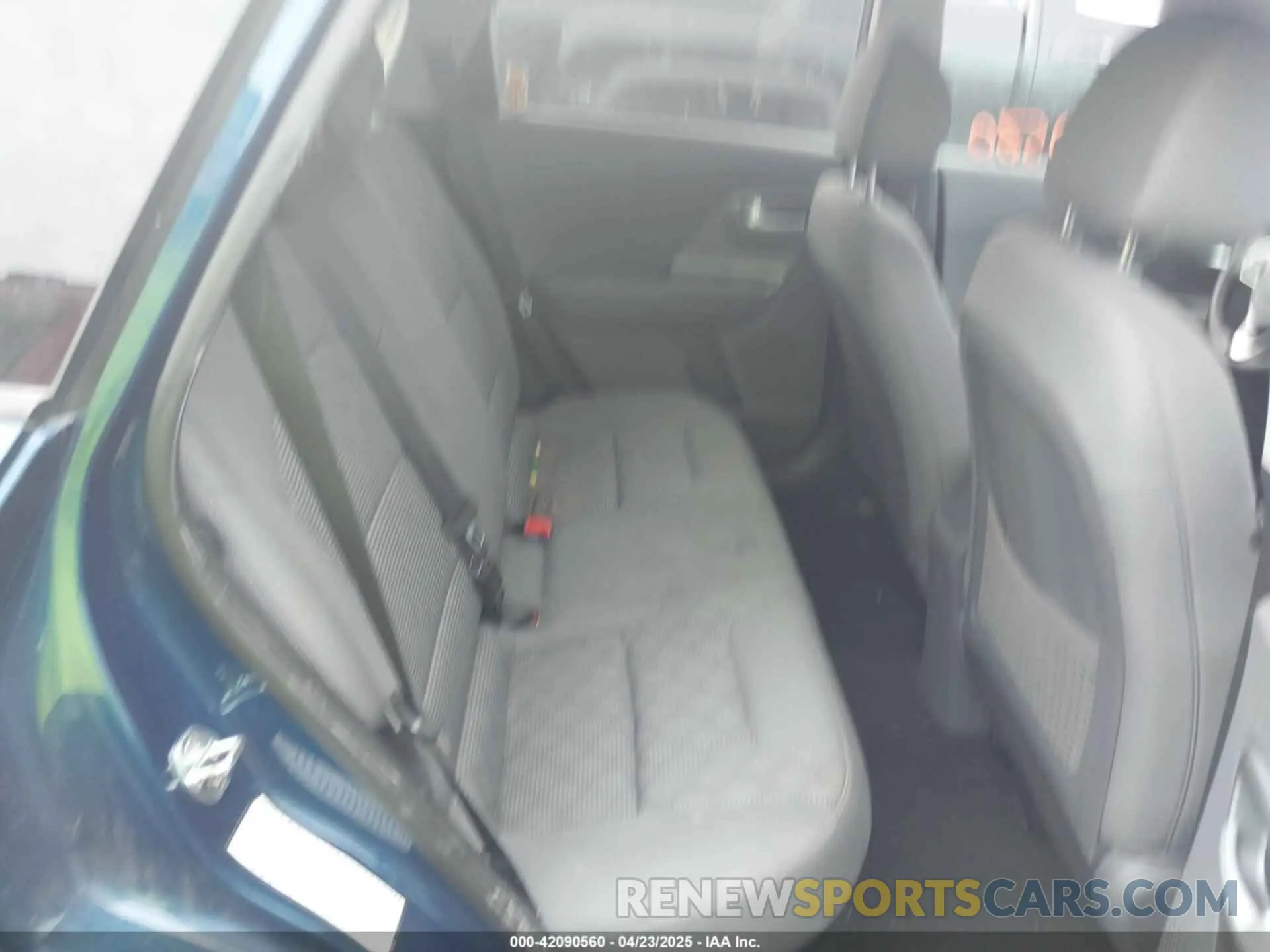 8 Photograph of a damaged car KNDCB3LCXN5512079 KIA NIRO 2022