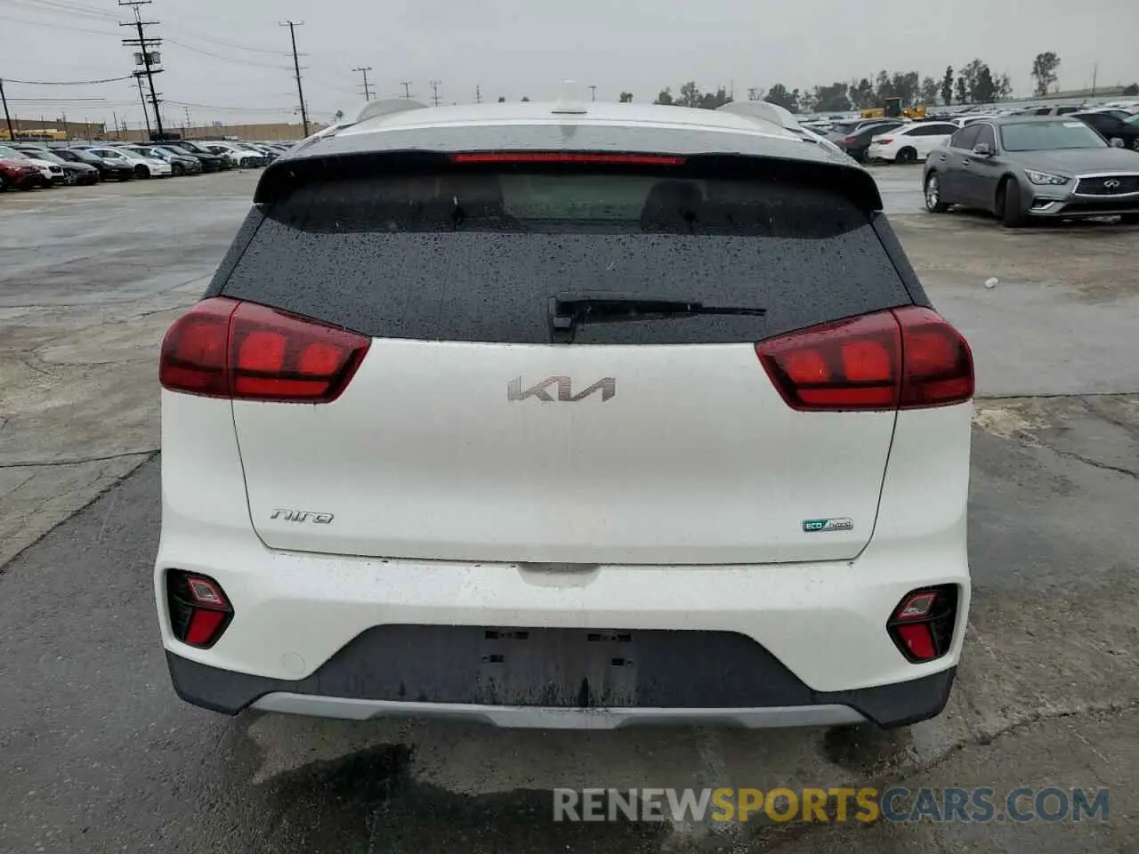 6 Photograph of a damaged car KNDCB3LCXN5547723 KIA NIRO 2022