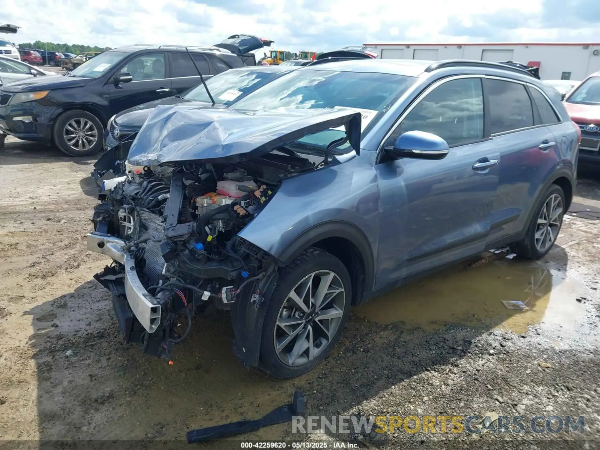2 Photograph of a damaged car KNDCC3LCXN5502245 KIA NIRO 2022