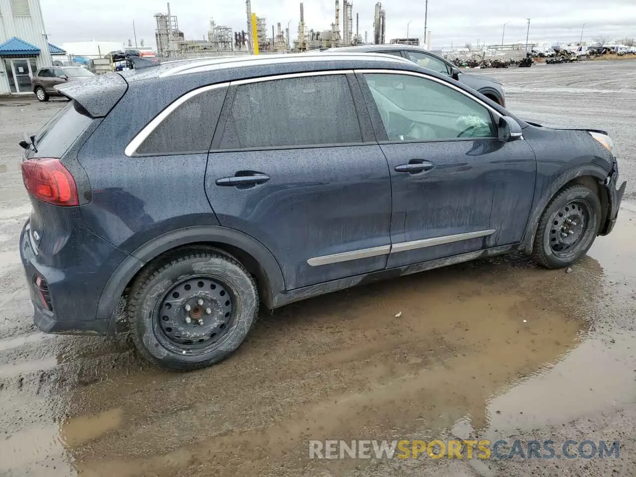 3 Photograph of a damaged car KNDCD3LD2N5495703 KIA NIRO 2022