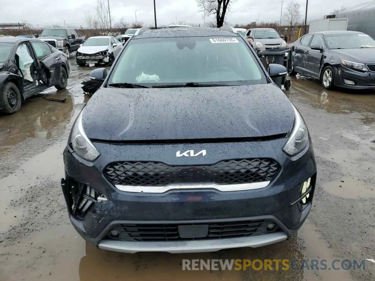 5 Photograph of a damaged car KNDCD3LD2N5495703 KIA NIRO 2022