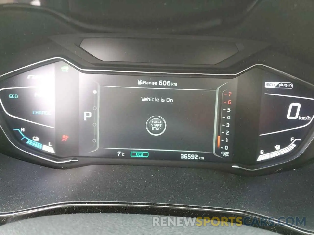 9 Photograph of a damaged car KNDCD3LD2N5495703 KIA NIRO 2022
