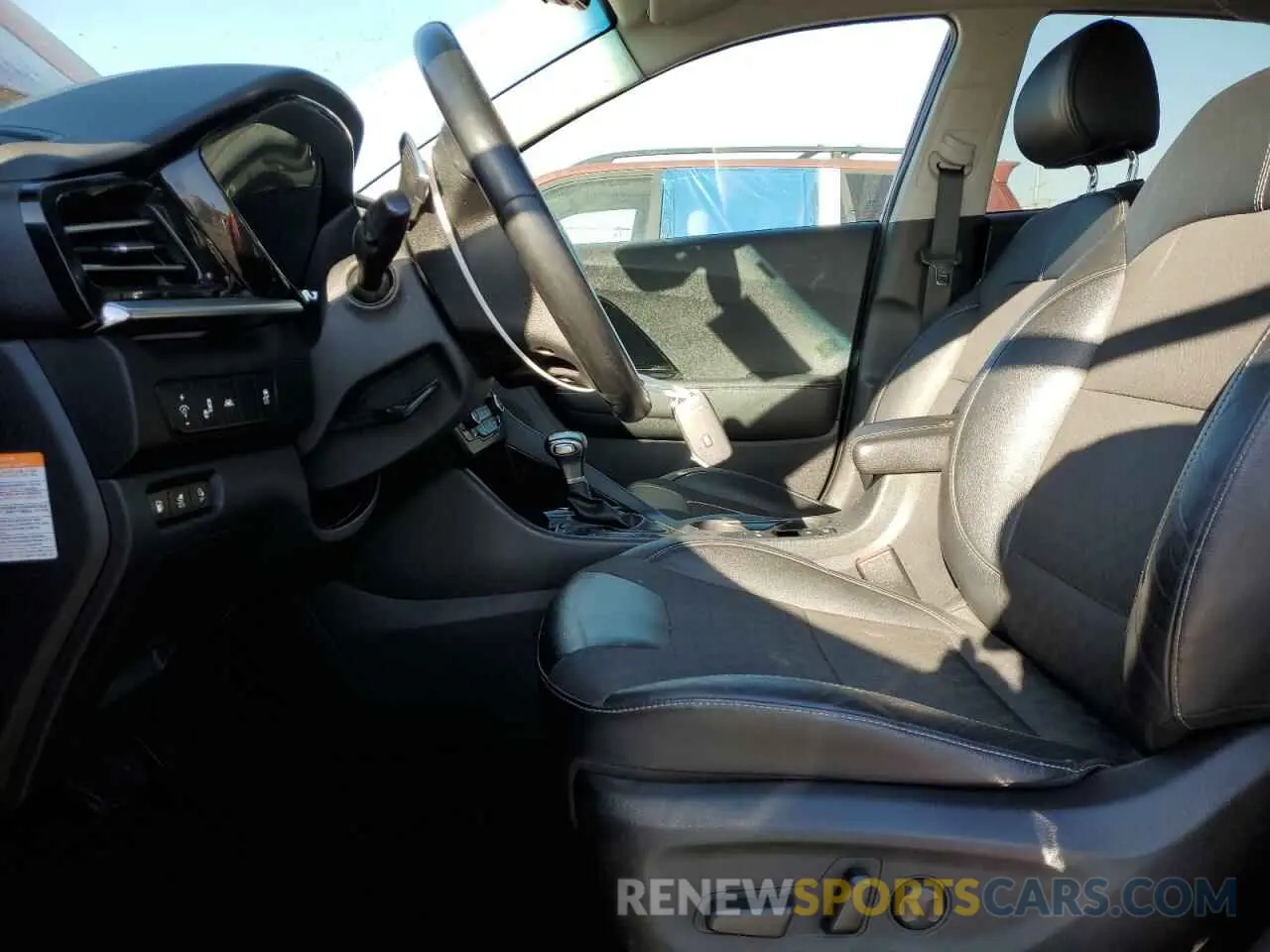 7 Photograph of a damaged car KNDCD3LD5N5490771 KIA NIRO 2022