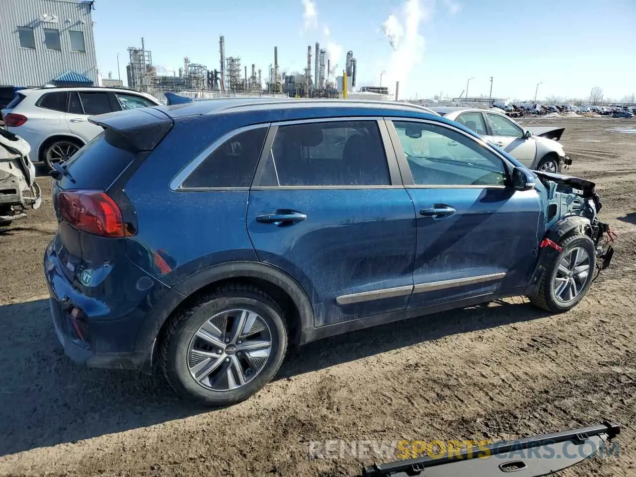 3 Photograph of a damaged car KNDCD3LD8N5536495 KIA NIRO 2022