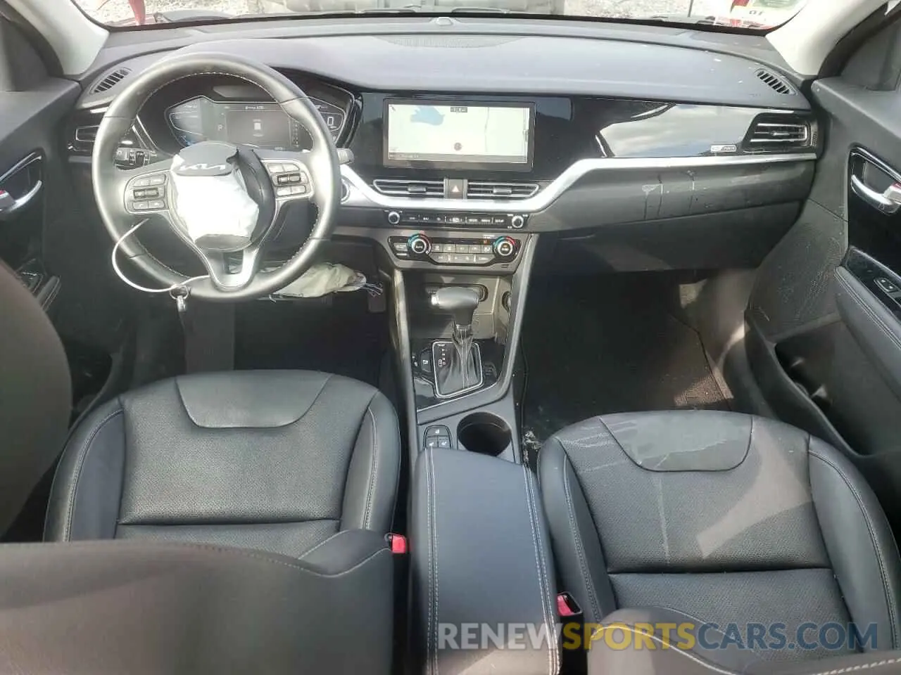 8 Photograph of a damaged car KNDCE3LCXN5547082 KIA NIRO 2022