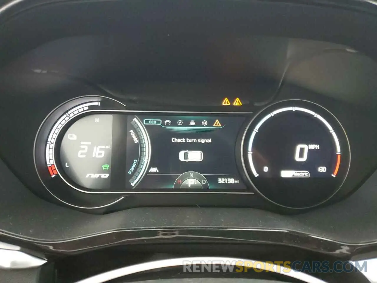 9 Photograph of a damaged car KNDCE3LG6N5139360 KIA NIRO 2022