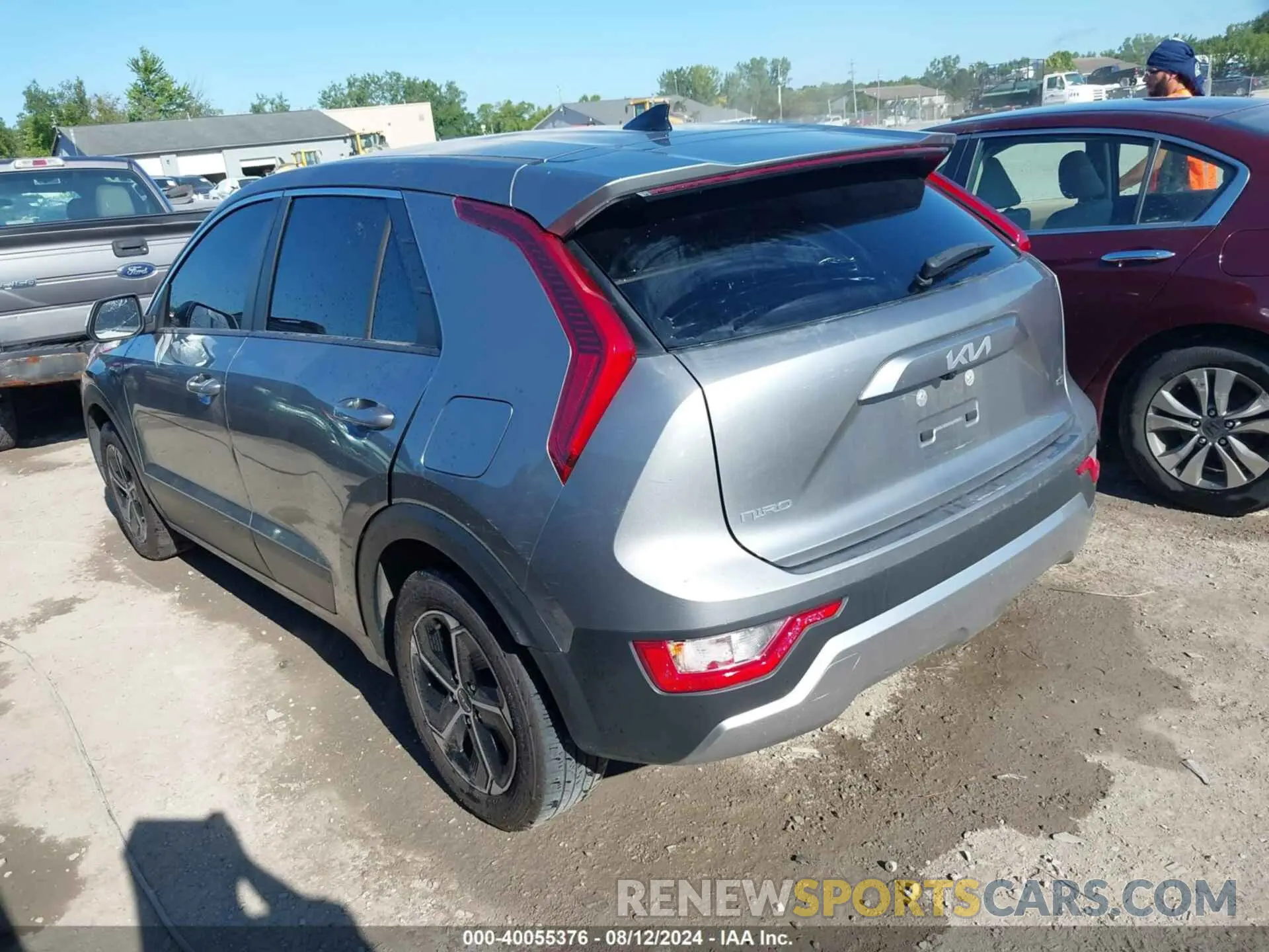 3 Photograph of a damaged car KNDCP3LE2P5065317 KIA NIRO 2023