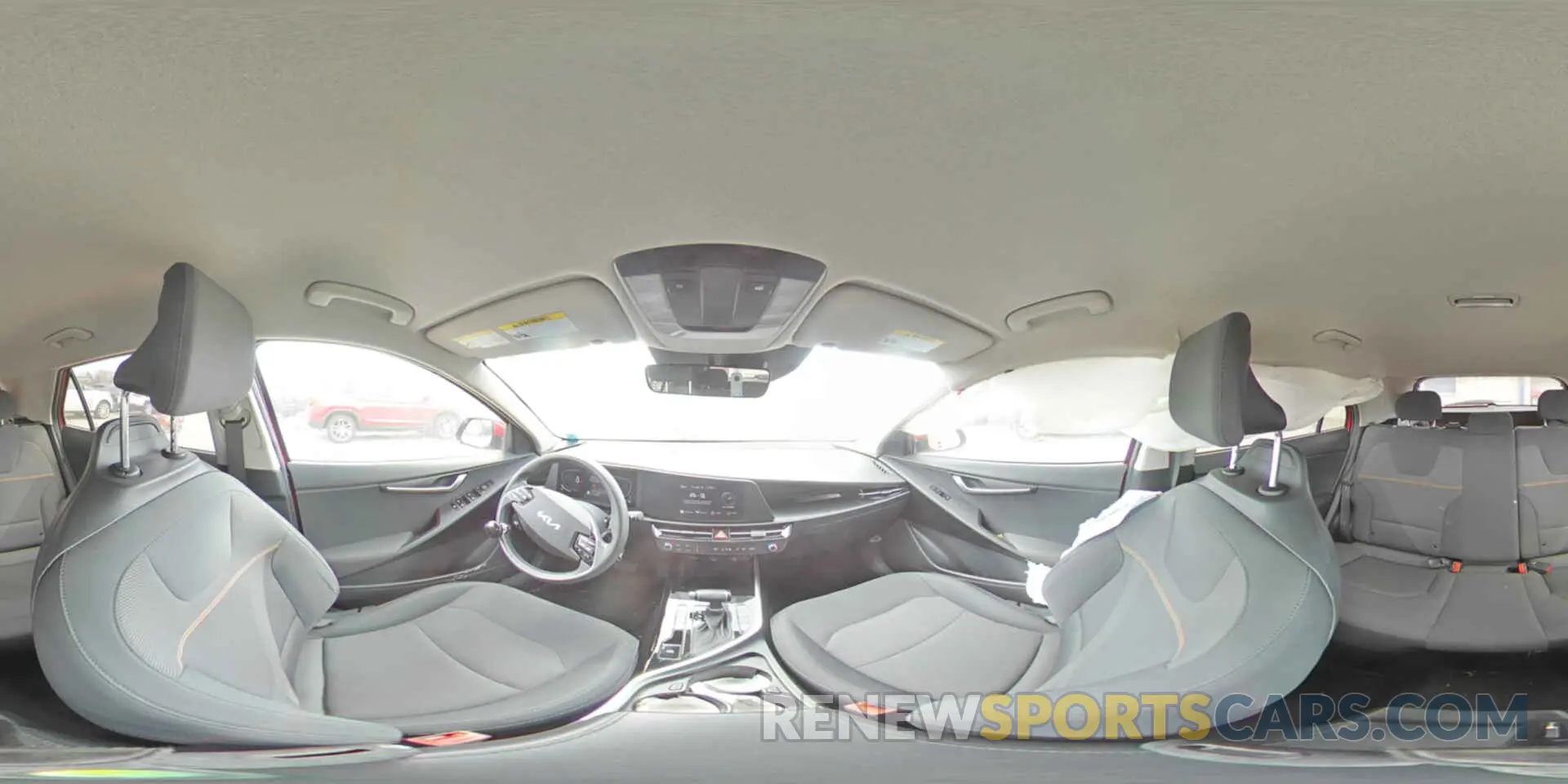 15 Photograph of a damaged car KNDCP3LE4P5094396 KIA NIRO 2023