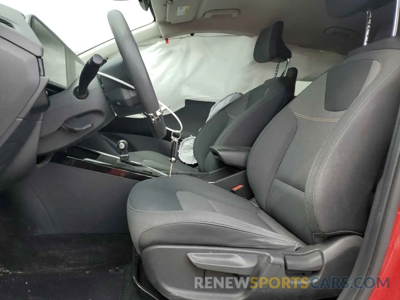 7 Photograph of a damaged car KNDCP3LE4P5094396 KIA NIRO 2023