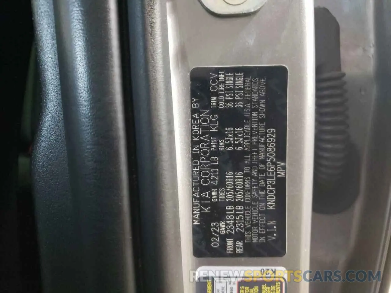12 Photograph of a damaged car KNDCP3LE6P5086929 KIA NIRO 2023