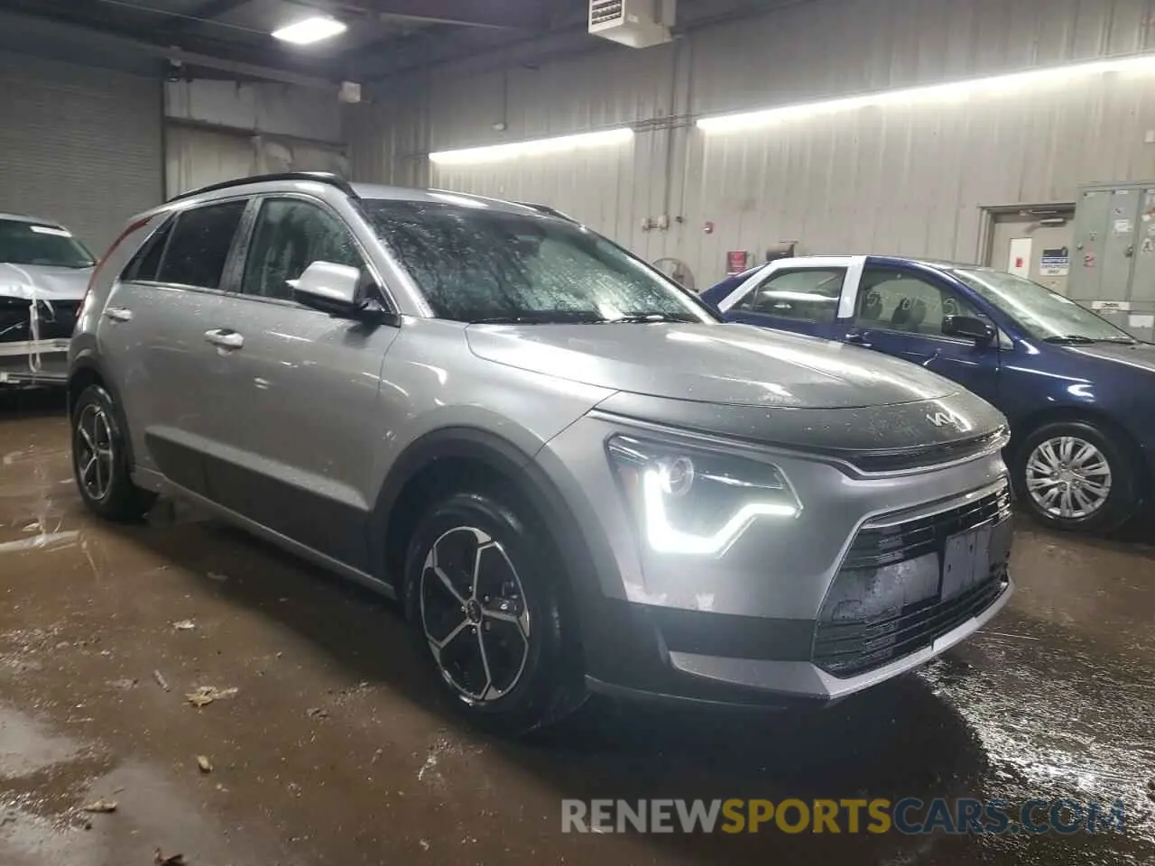 4 Photograph of a damaged car KNDCP3LE6P5086929 KIA NIRO 2023