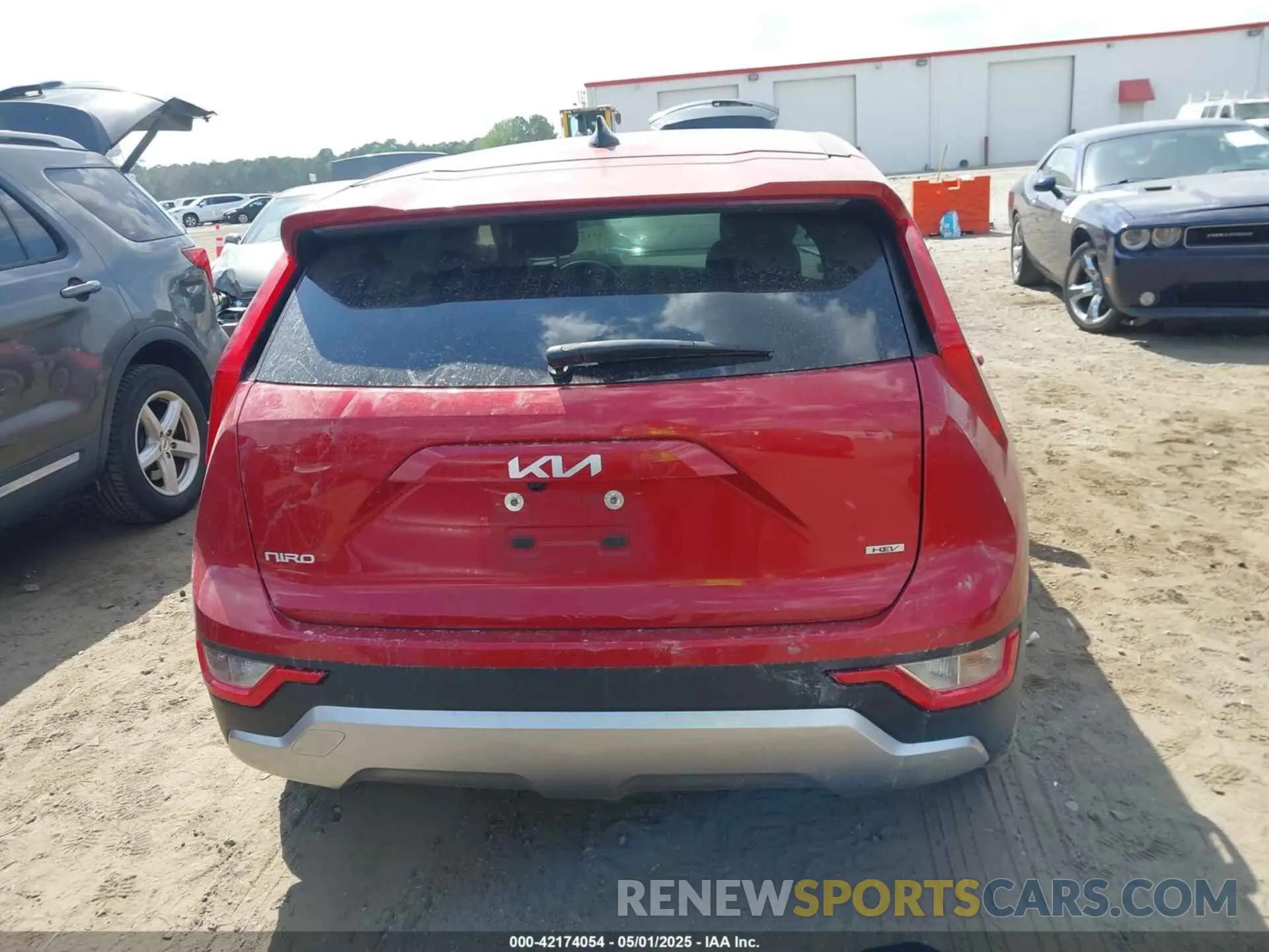 16 Photograph of a damaged car KNDCP3LE6P5094092 KIA NIRO 2023