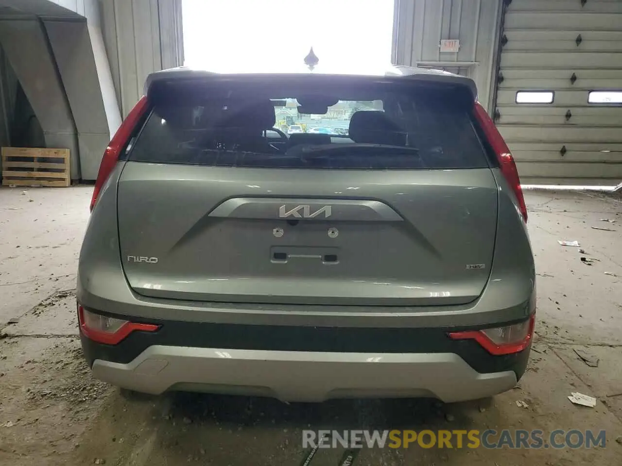 6 Photograph of a damaged car KNDCP3LE8P5065192 KIA NIRO 2023