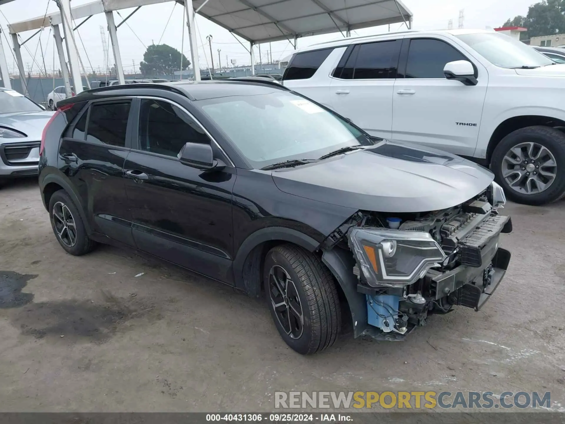1 Photograph of a damaged car KNDCR3LE0P5059204 KIA NIRO 2023