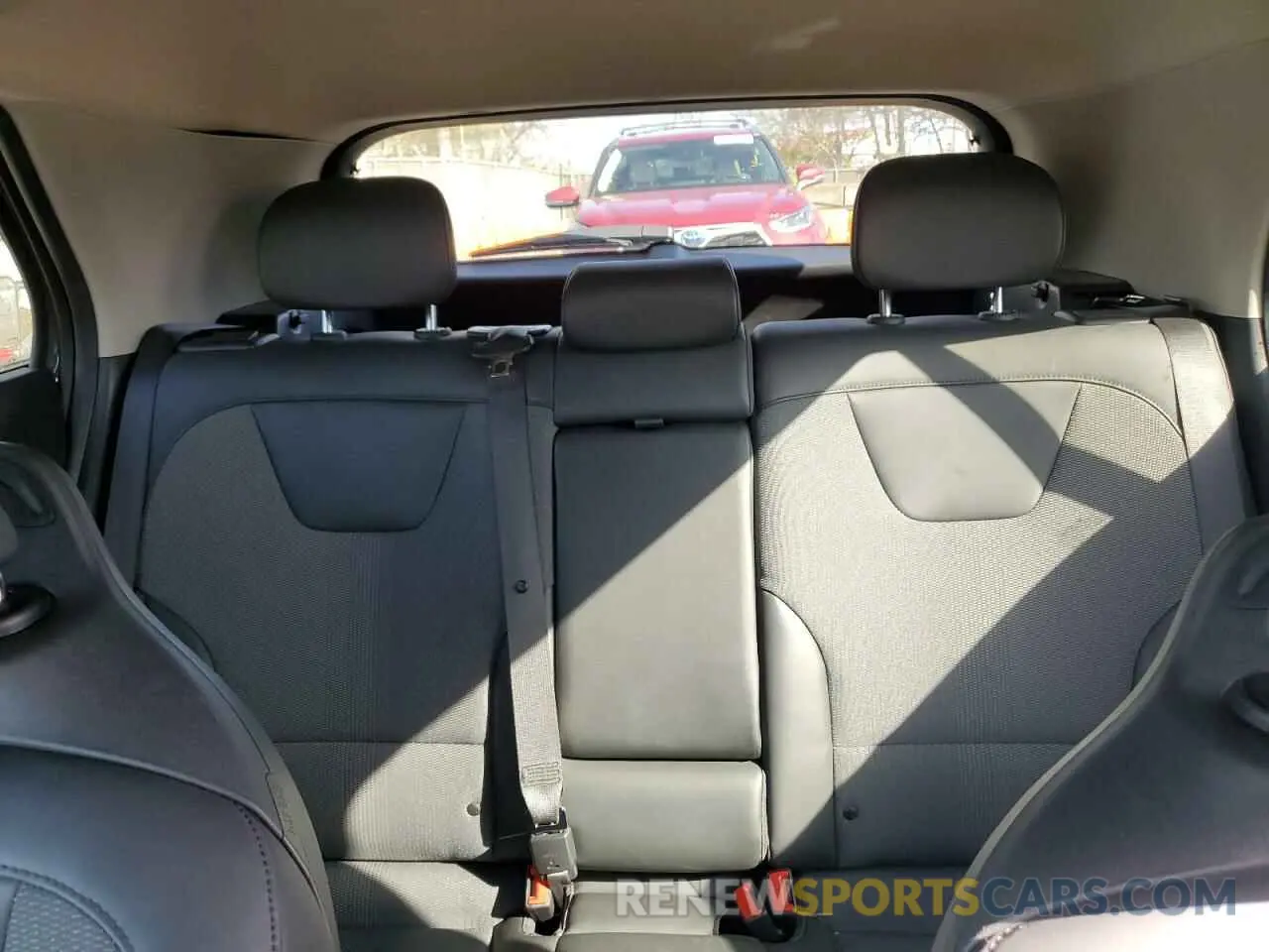 10 Photograph of a damaged car KNDCR3LE1P5070759 KIA NIRO 2023