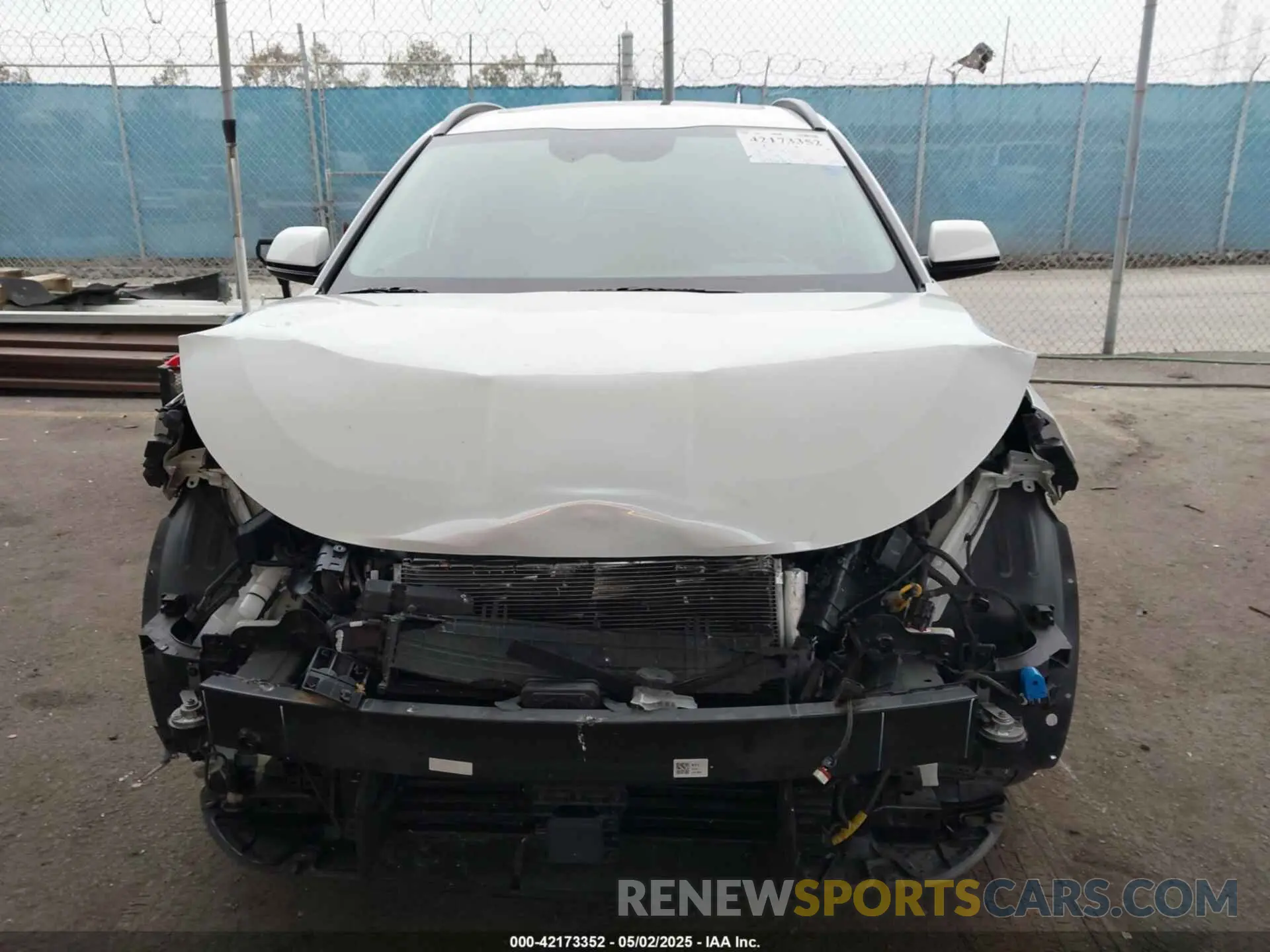 13 Photograph of a damaged car KNDCR3LE1P5103369 KIA NIRO 2023