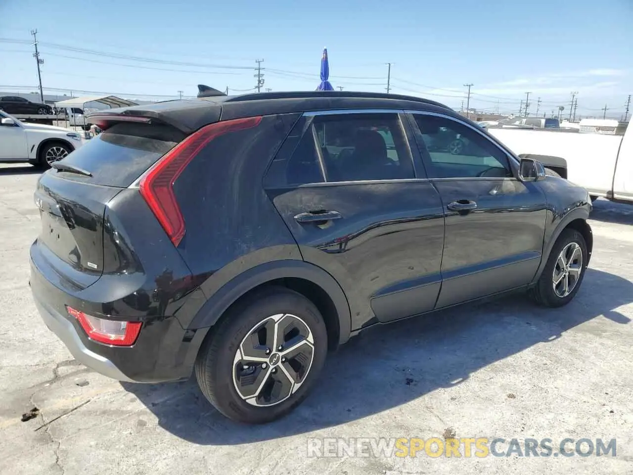 3 Photograph of a damaged car KNDCR3LE2P5076683 KIA NIRO 2023