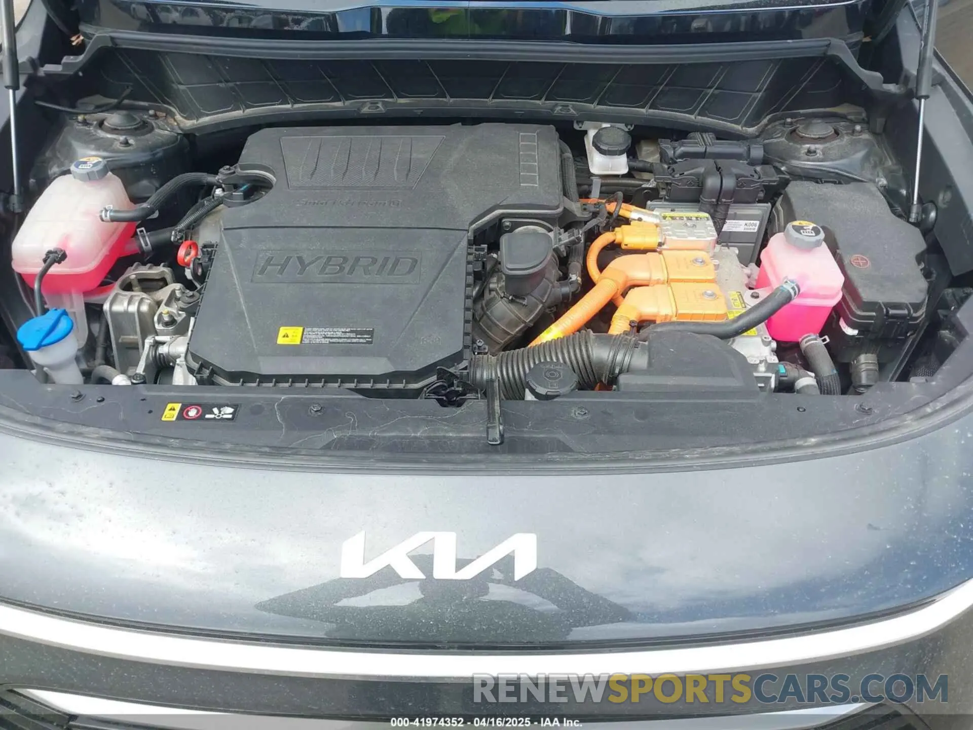 10 Photograph of a damaged car KNDCR3LE3P5044602 KIA NIRO 2023