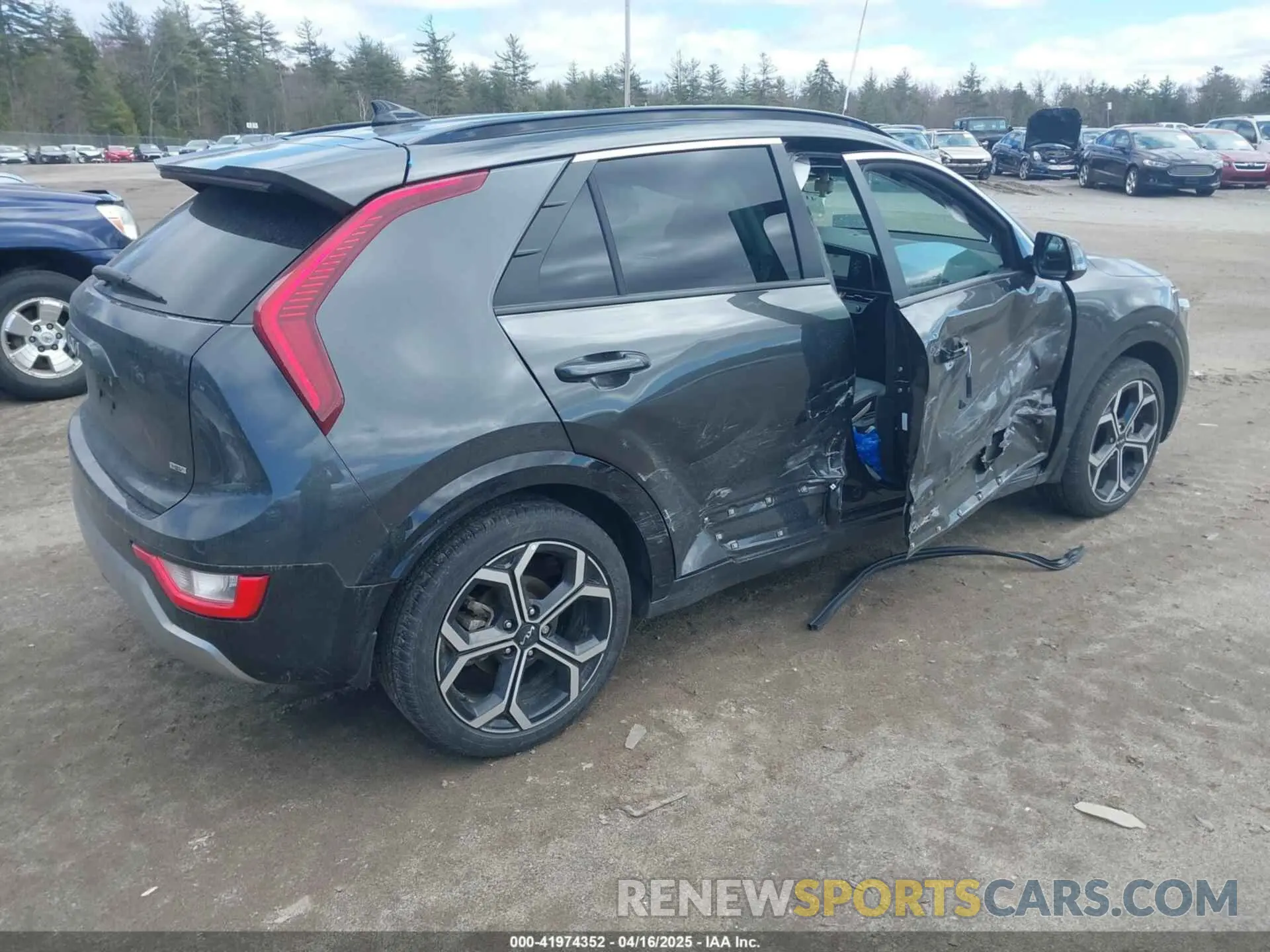 4 Photograph of a damaged car KNDCR3LE3P5044602 KIA NIRO 2023