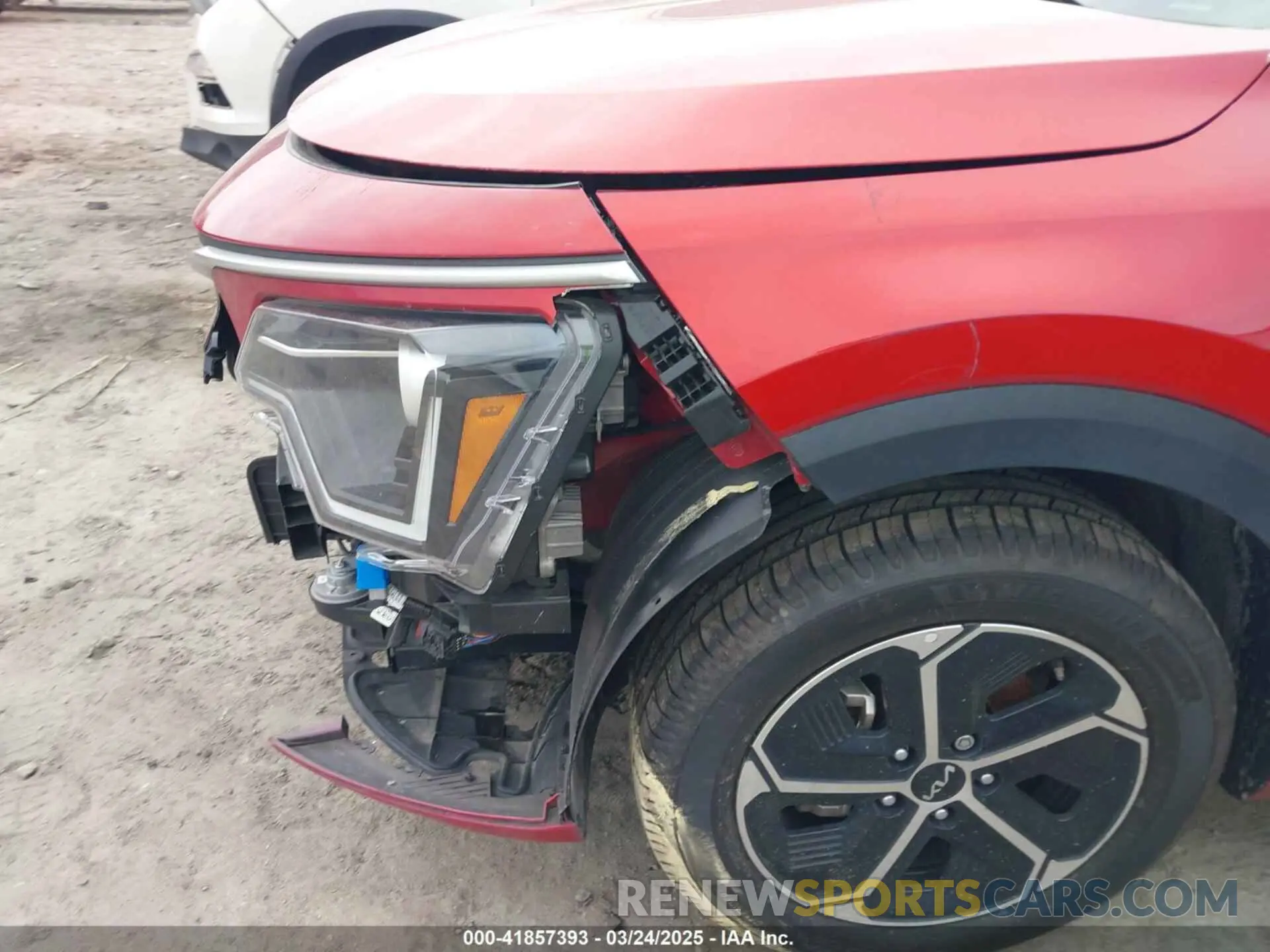 6 Photograph of a damaged car KNDCR3LE3P5063909 KIA NIRO 2023