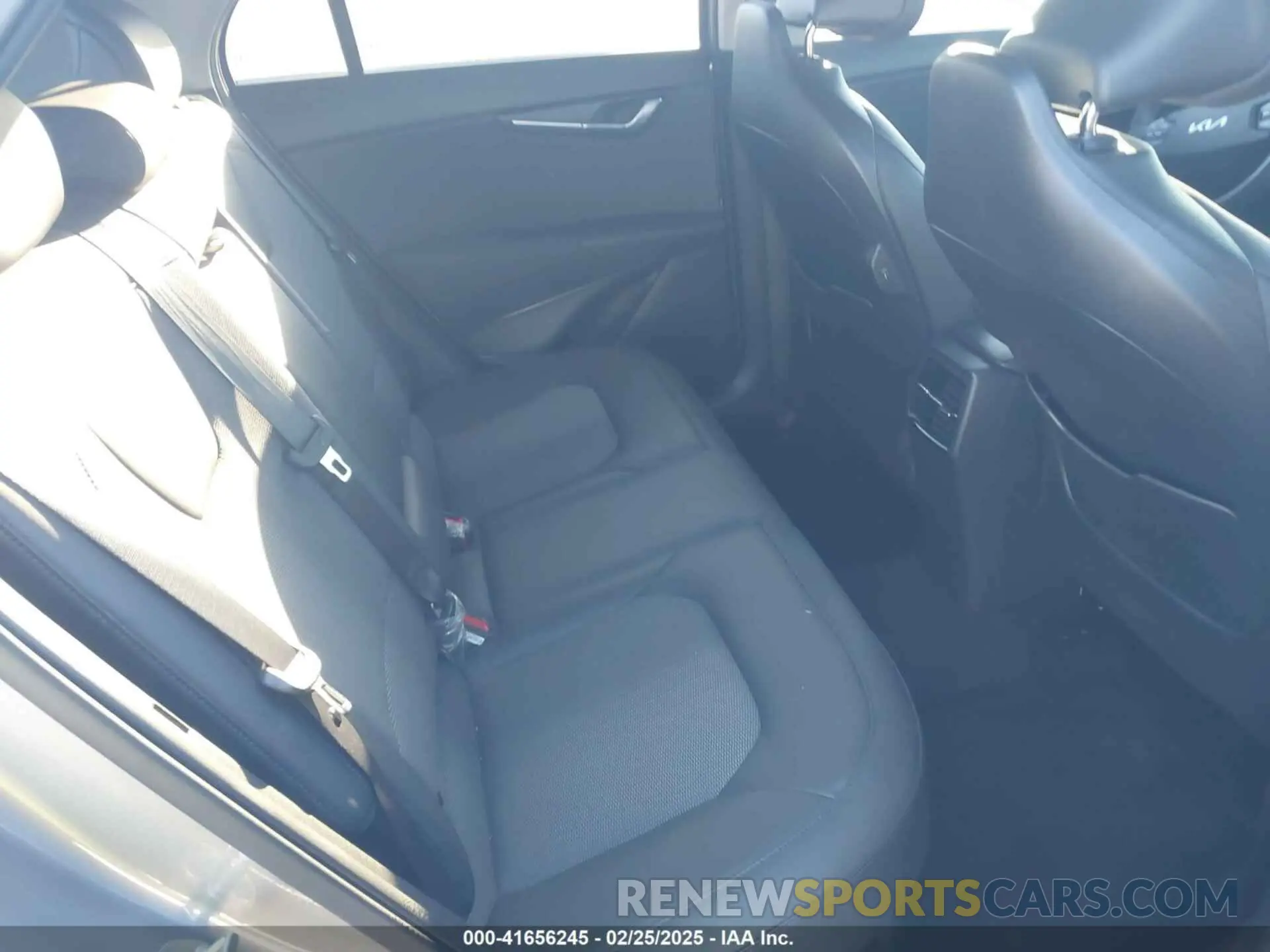 8 Photograph of a damaged car KNDCR3LE3P5093377 KIA NIRO 2023