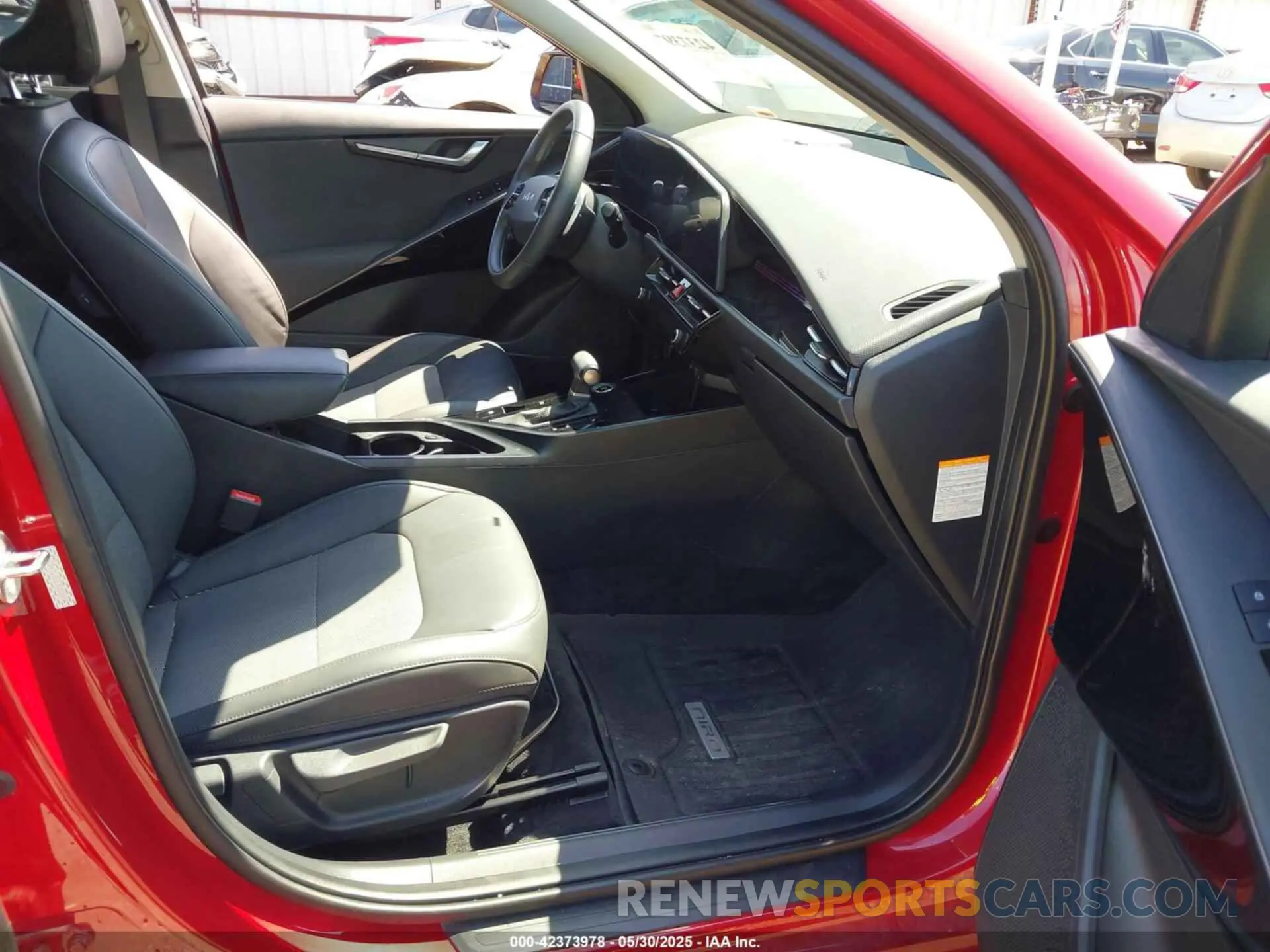 5 Photograph of a damaged car KNDCR3LE5P5100278 KIA NIRO 2023