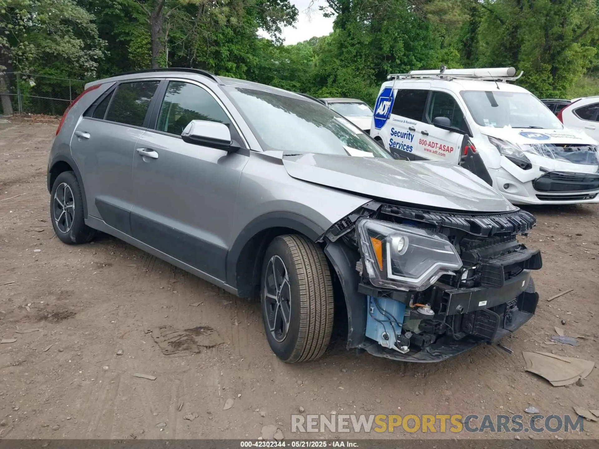 1 Photograph of a damaged car KNDCR3LE6P5049146 KIA NIRO 2023