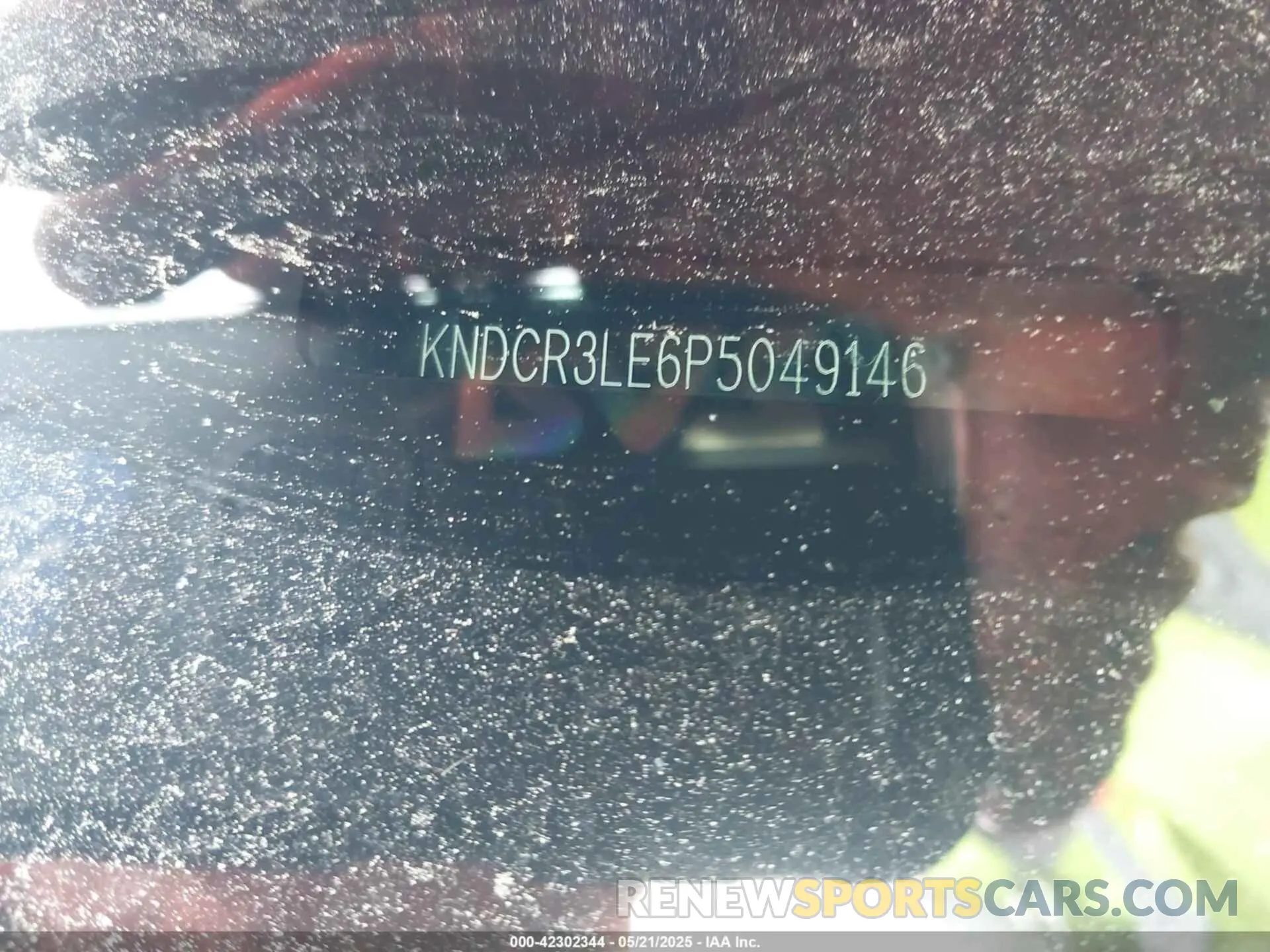 17 Photograph of a damaged car KNDCR3LE6P5049146 KIA NIRO 2023